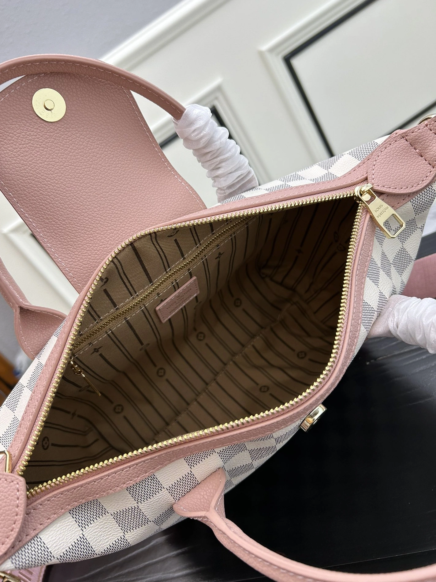 Fashionable 4628 Louis Vuitton AAA Quality Handbags For Women