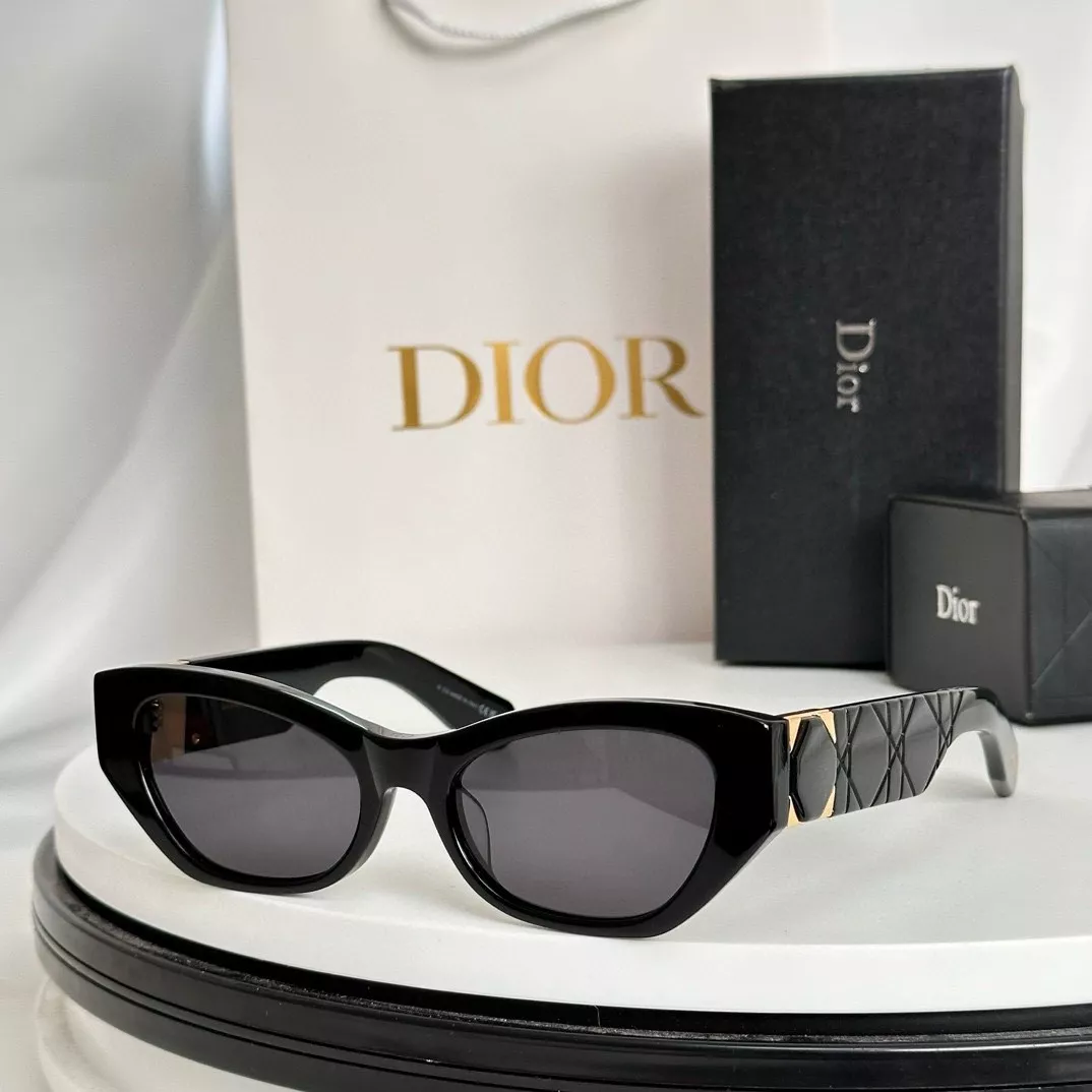 Fashionable 4642 Christian Dior AAA Quality Sunglasses