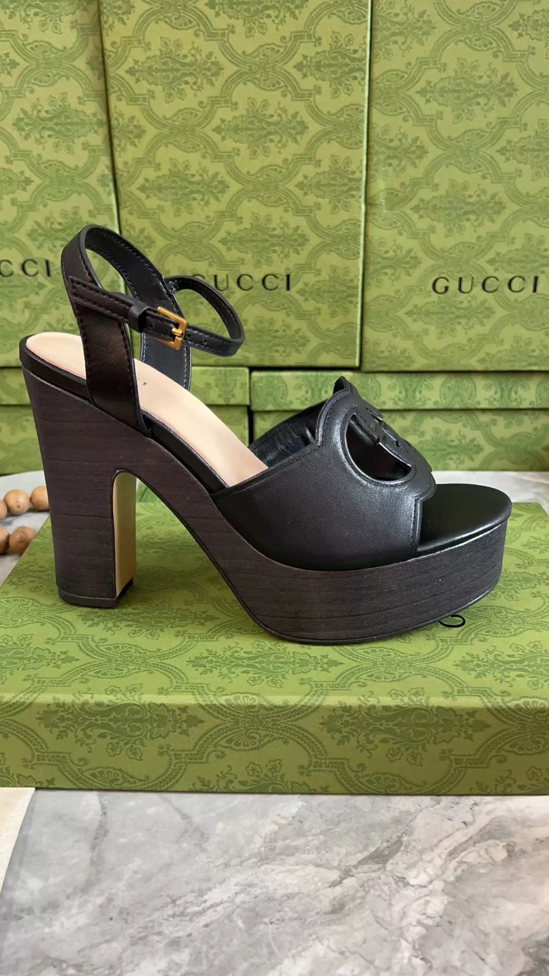 Fashionable 4861 Gucci Sandal For Women