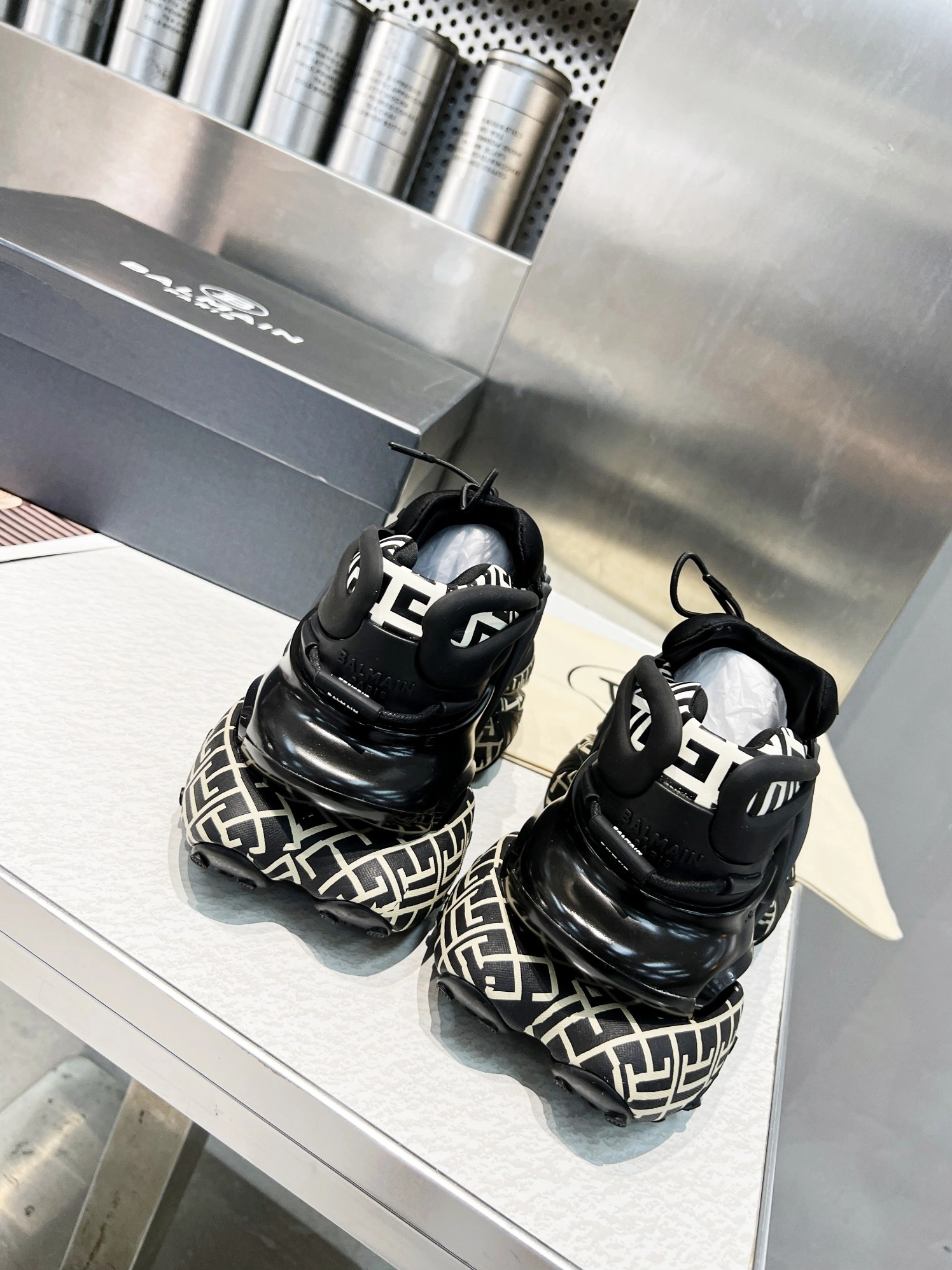 Fashionable 4930 Balmain Casual Shoes For Women