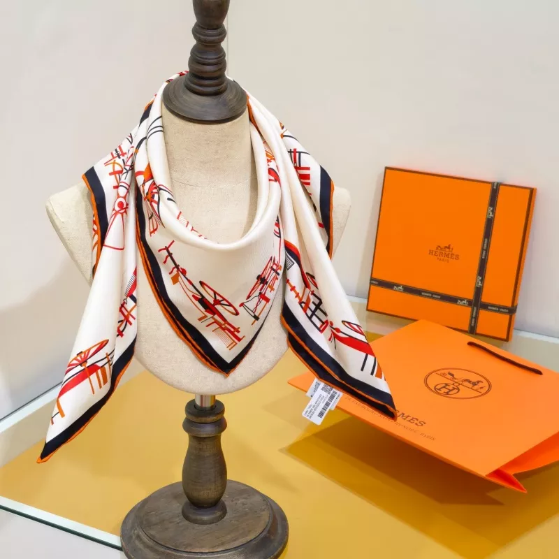 Fashionable 4951 Hermes Silk Squares