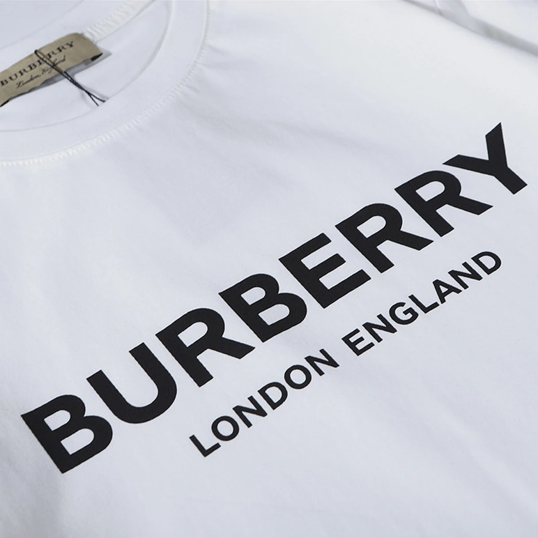 Fashionable 5095 Burberry T-Shirts Short Sleeved For Unisex