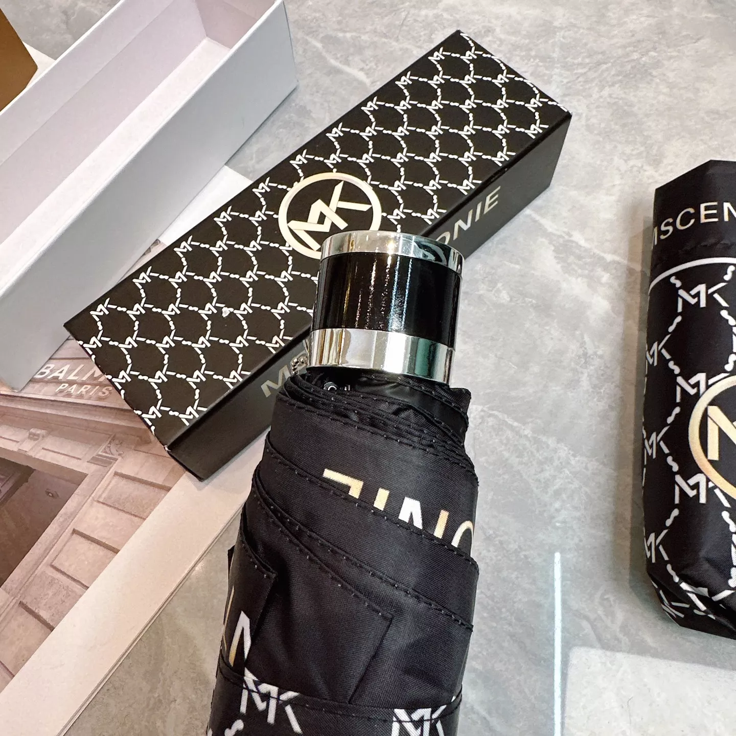 Fashionable 5260 Michael Kors Umbrellas