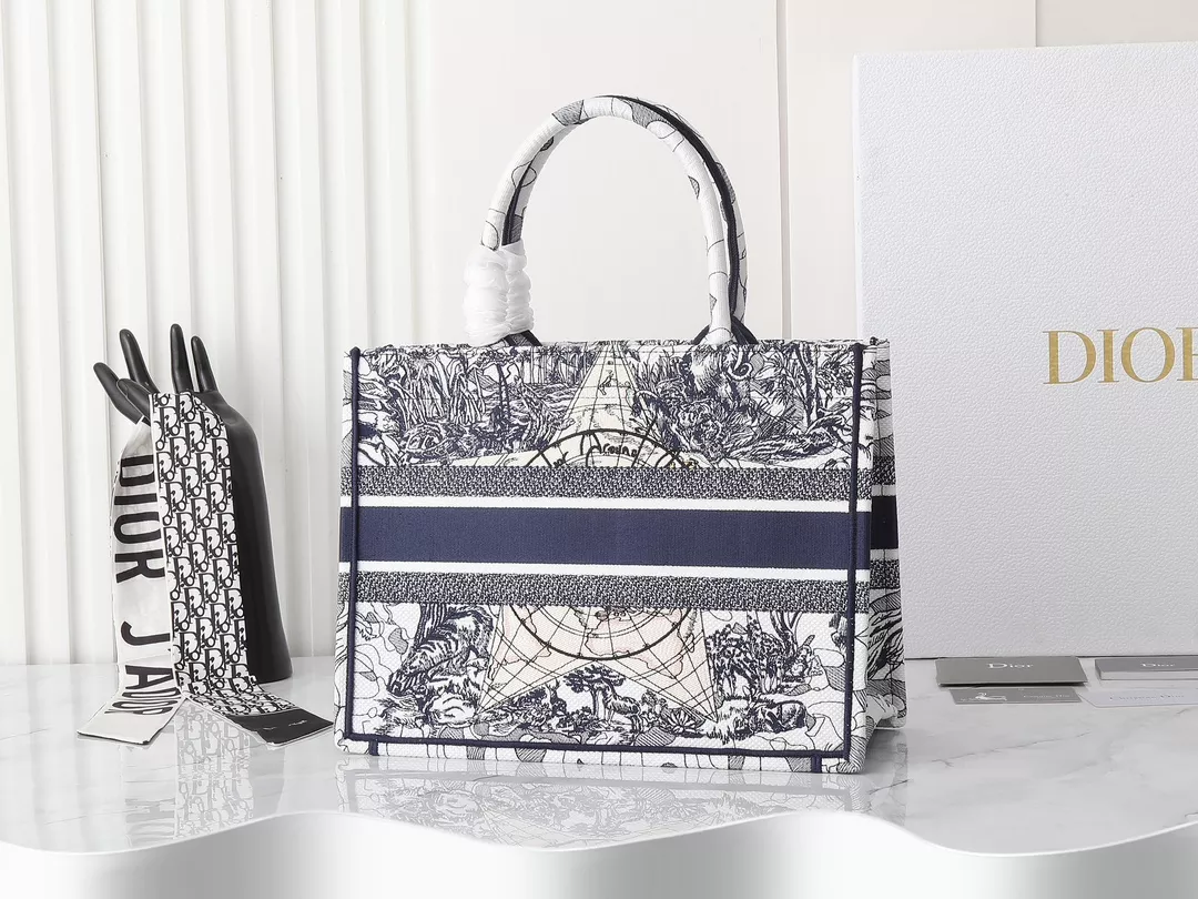 Fashionable 5269 Christian Dior AAA Quality Tote-Handbags For Women