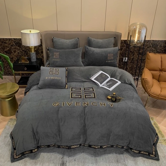 Fashionable 5317 Givenchy Bedding