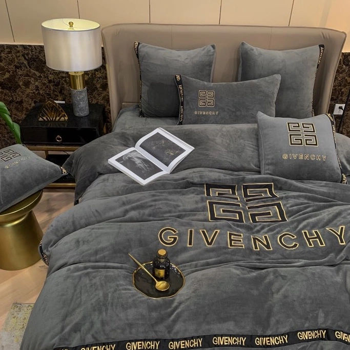 Fashionable 5317 Givenchy Bedding