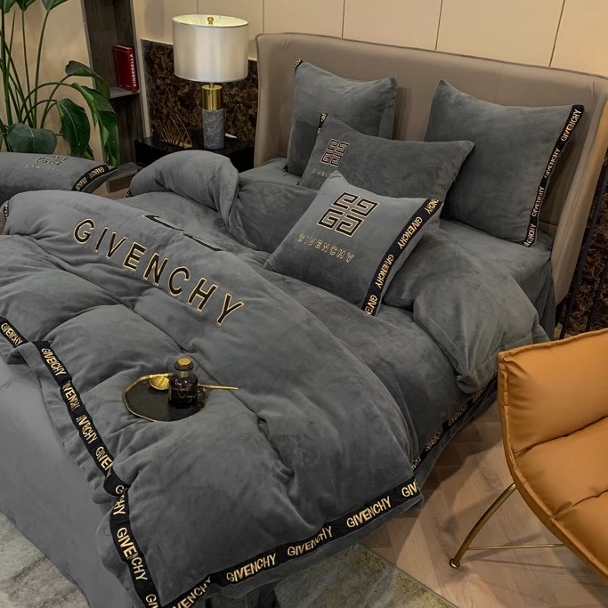 Fashionable 5317 Givenchy Bedding