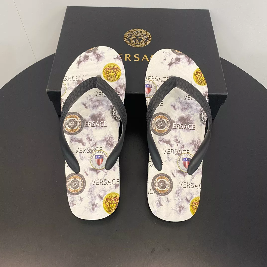 Fashionable 5559 Versace Slippers For Women