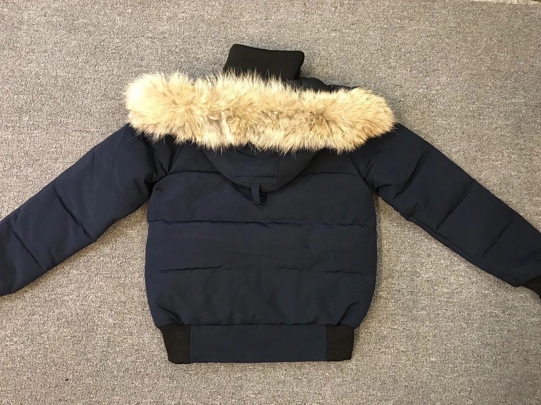 Fashionable 5573 Canada Goose Down Feather Coat Long Sleeved For Women