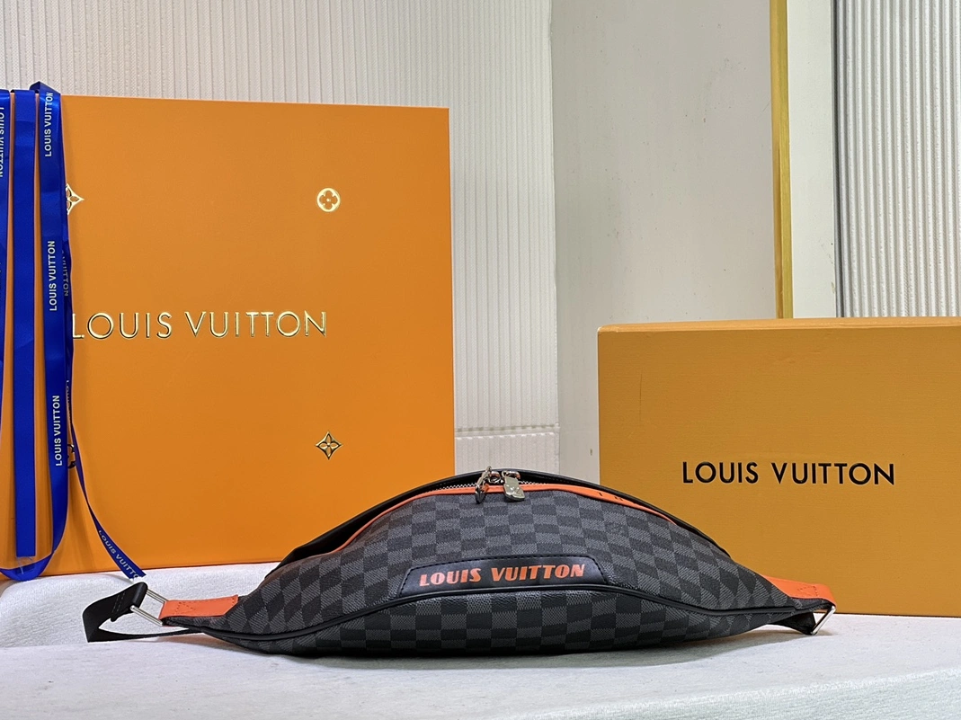 Fashionable 5618 Louis Vuitton LV AAA Man Pockets
