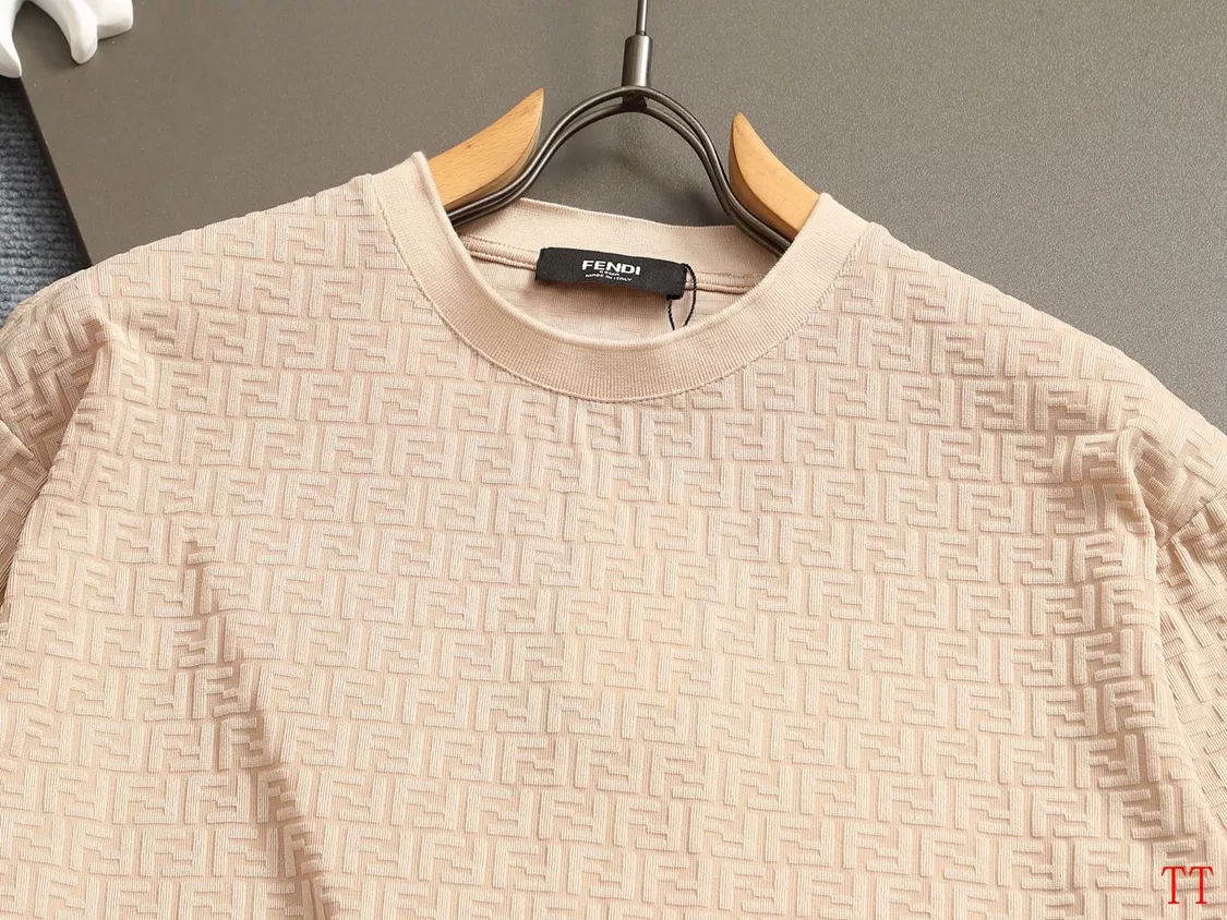 Fashionable 5800 Fendi T-Shirts Short Sleeved For Unisex