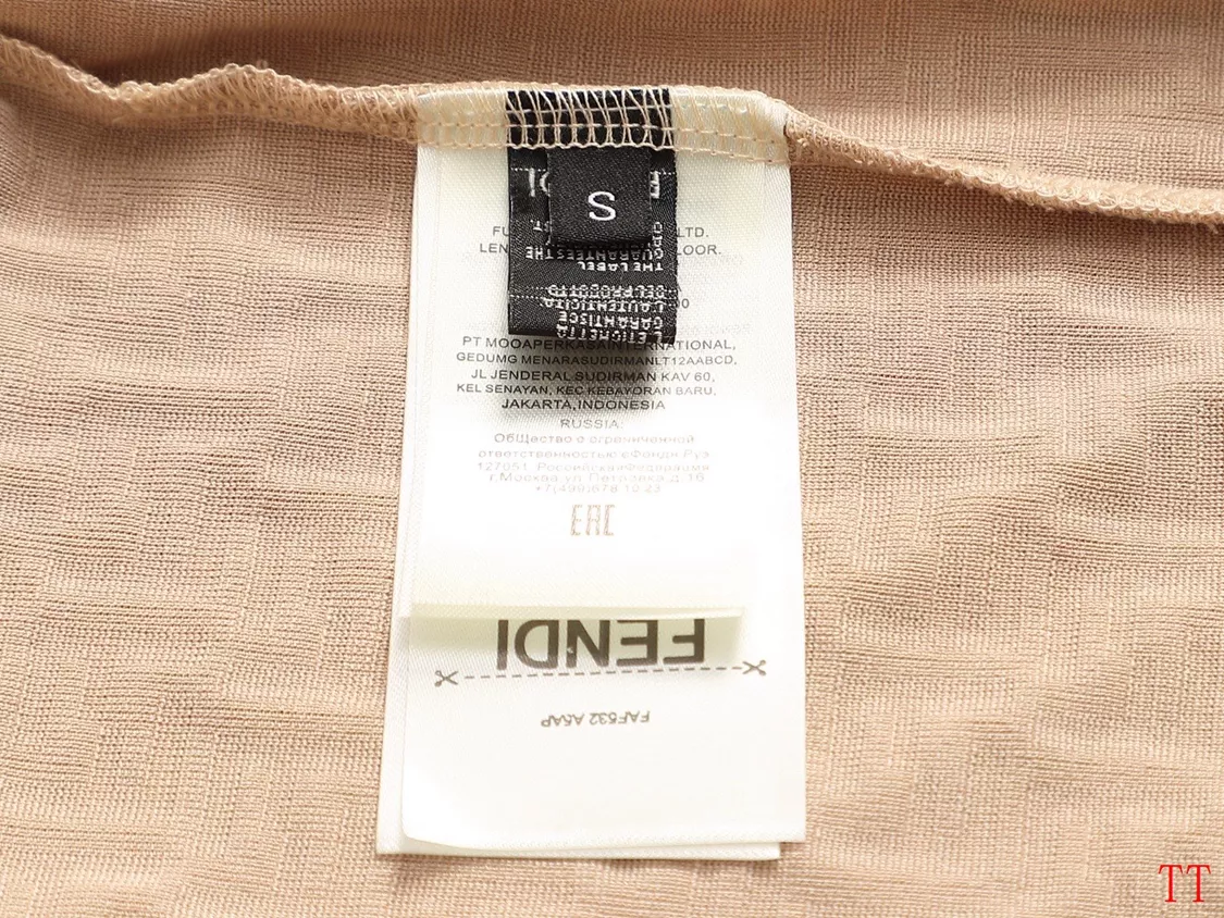 Fashionable 5800 Fendi T-Shirts Short Sleeved For Unisex