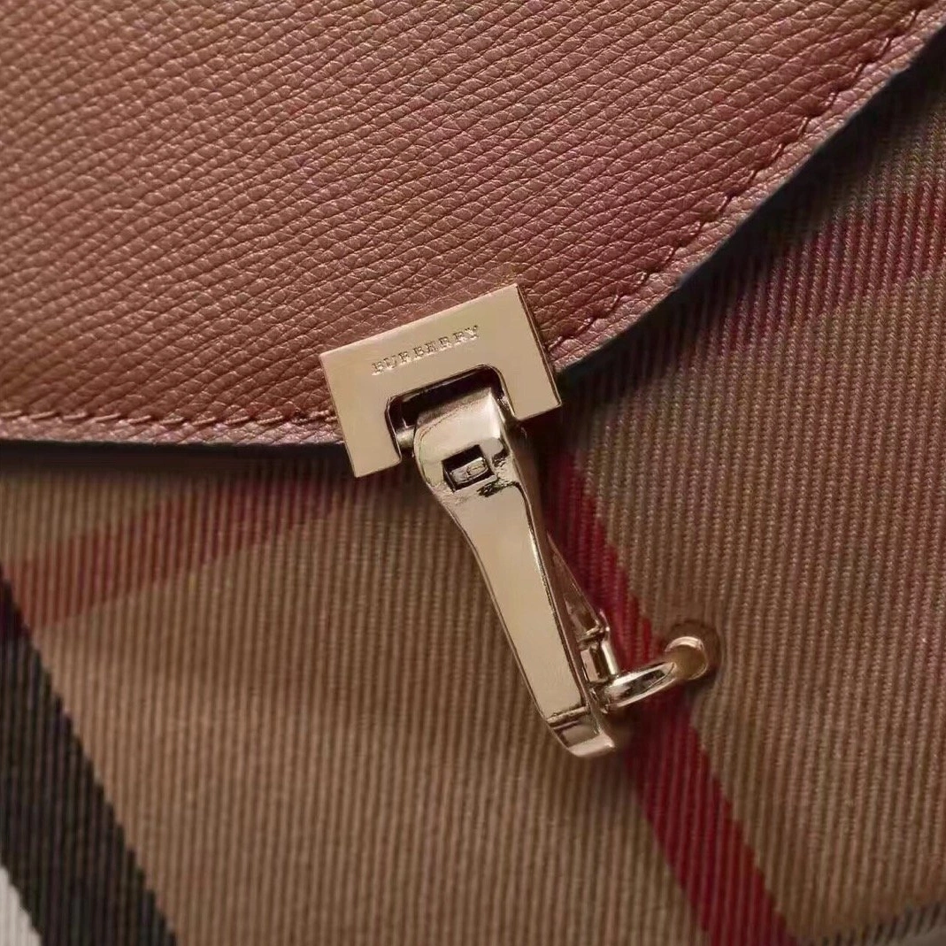 Fashionable 5940 Burberry AAA Quality Messenger Bags For Women