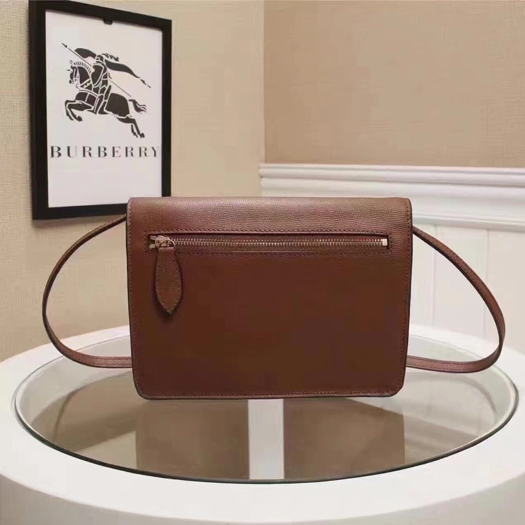 Fashionable 5940 Burberry AAA Quality Messenger Bags For Women