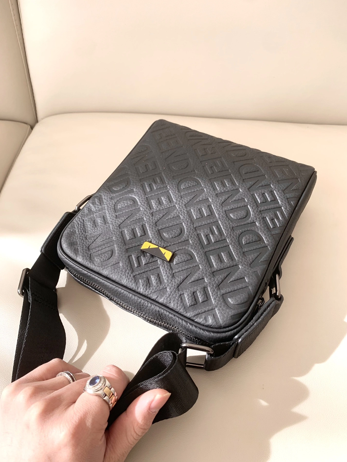 Fashionable 601 Fendi AAA Man Messenger Bags