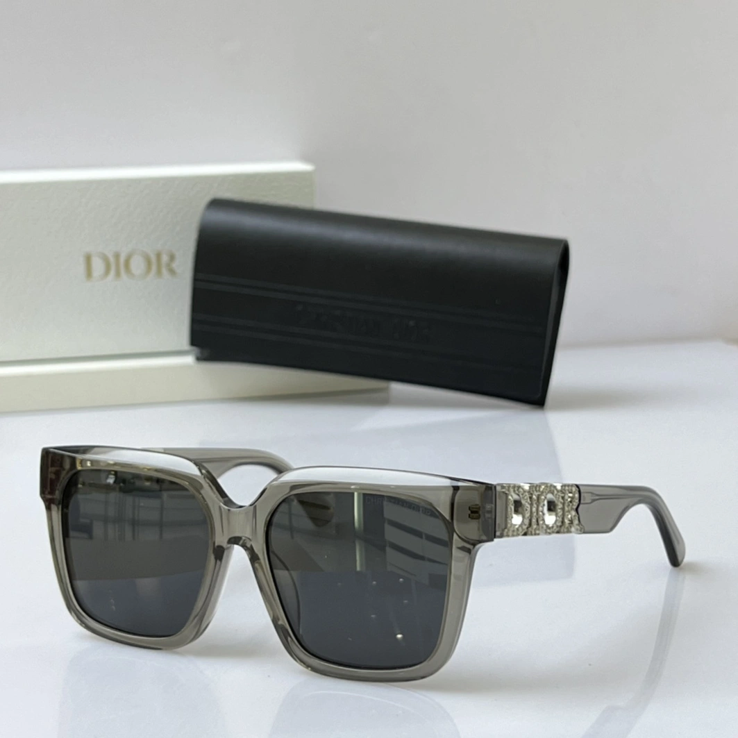 Fashionable 6060 Christian Dior AAA Quality Sunglasses