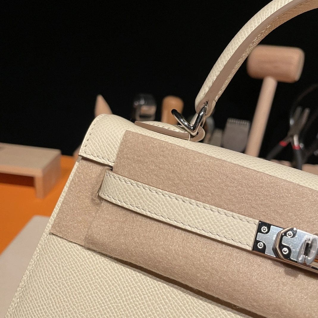 Fashionable 6094 Hermes AAA Quality Handbags In Silver For Women