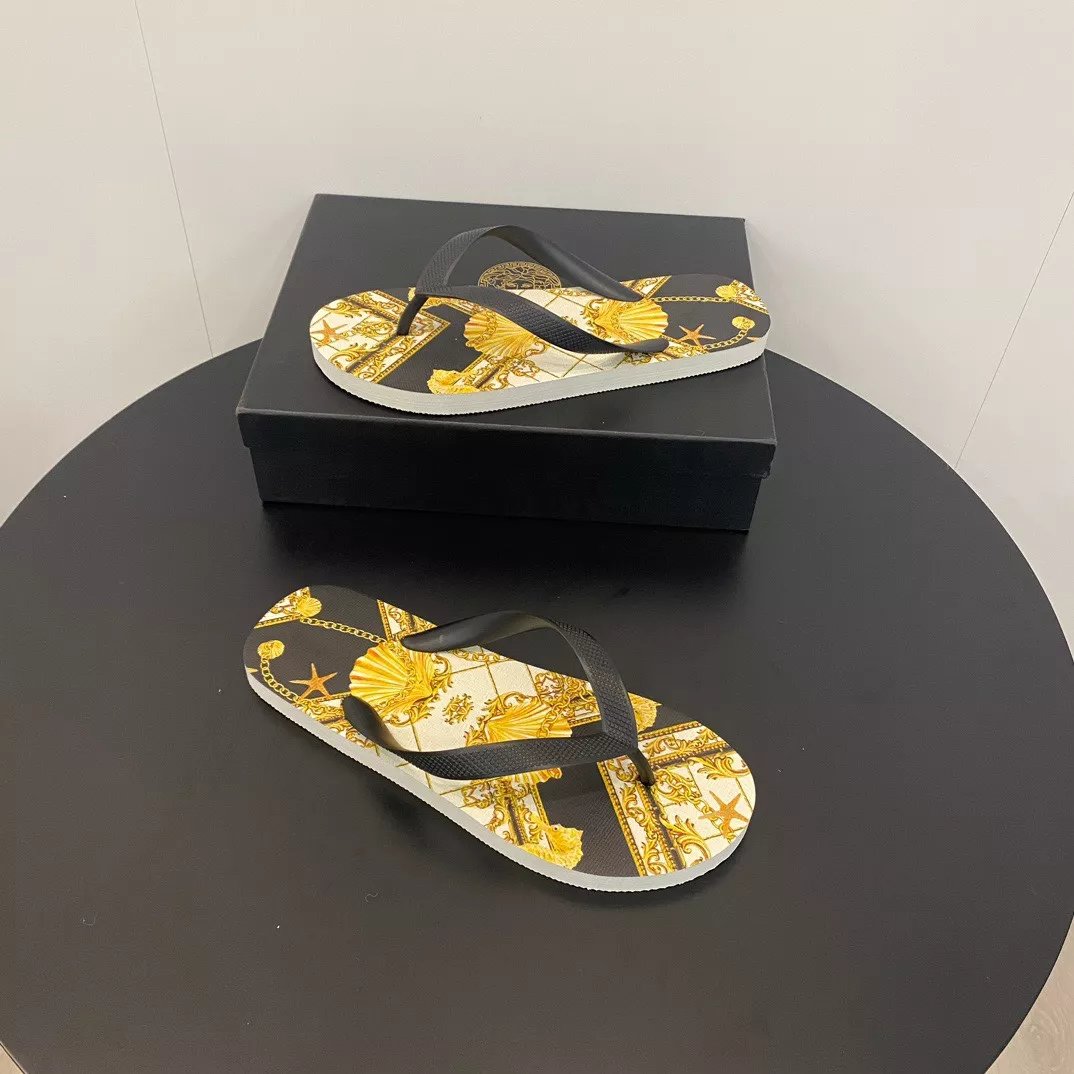 Fashionable 6261 Versace Slippers For Women
