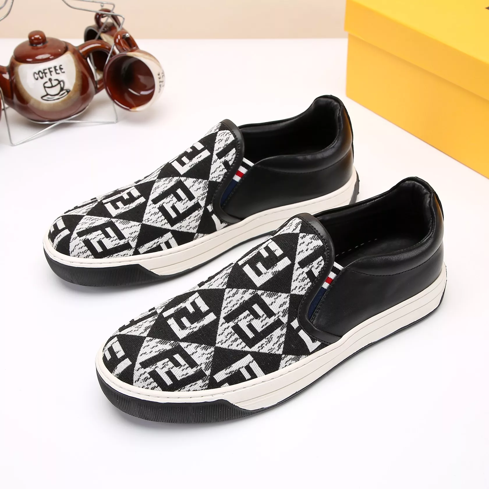 Fashionable 6316 Fendi Casual Shoes For Men