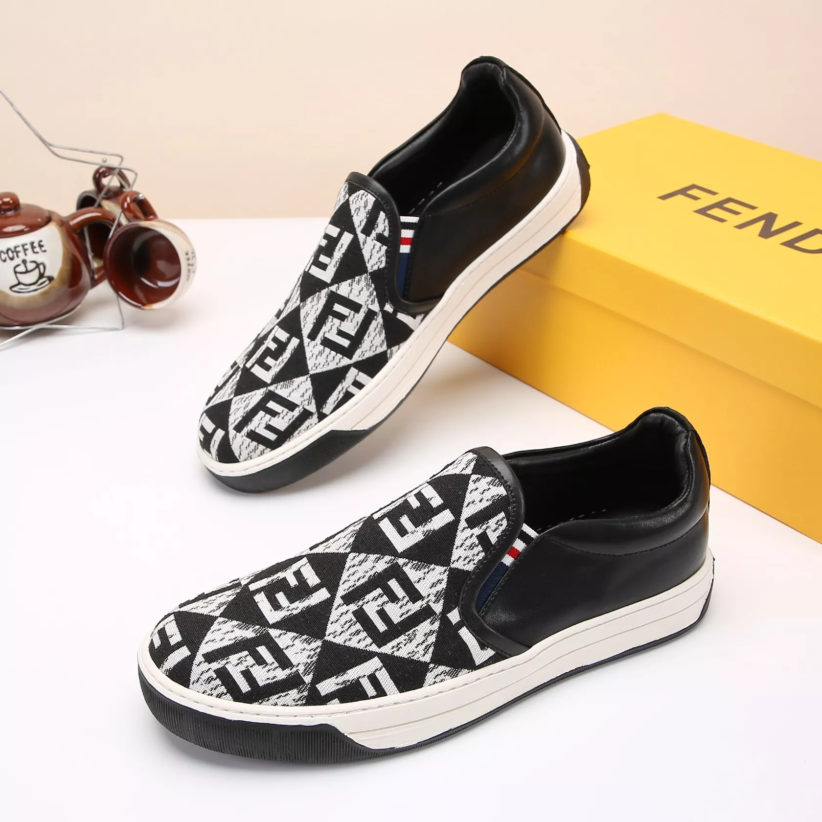 Fashionable 6316 Fendi Casual Shoes For Men