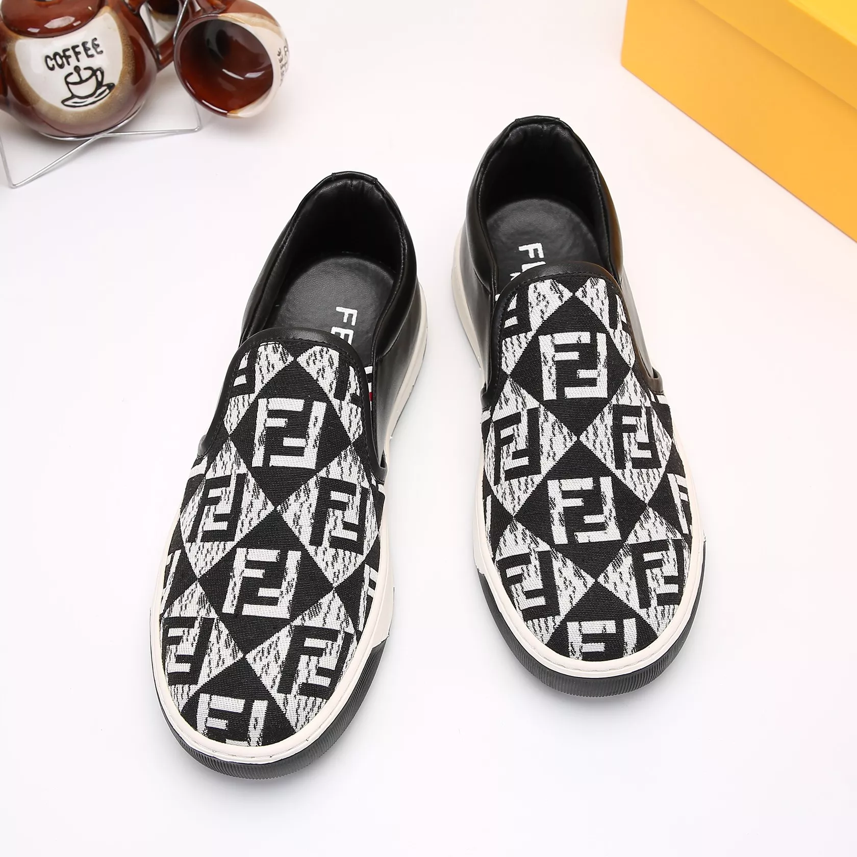 Fashionable 6316 Fendi Casual Shoes For Men
