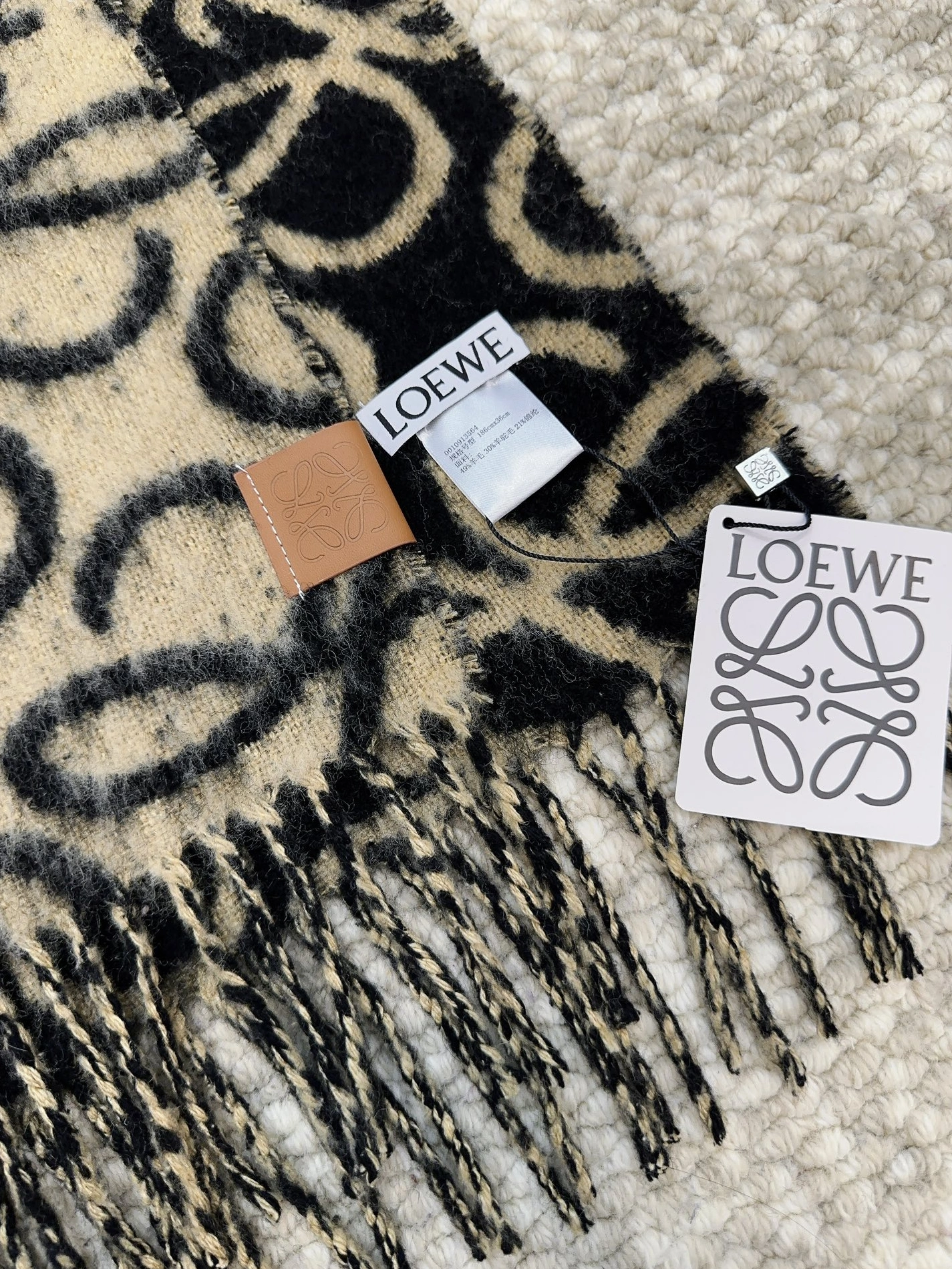 Fashionable 6589 LOEWE Scarf