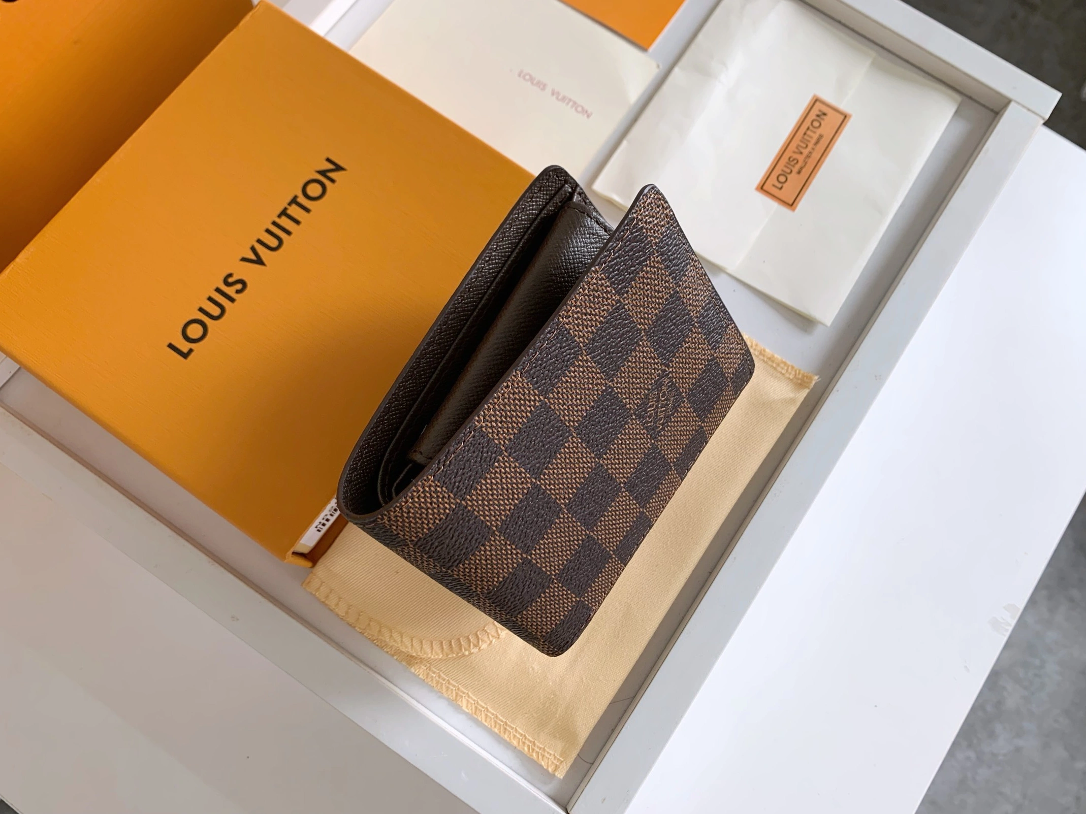 Fashionable 6829 Louis Vuitton LV Wallets For Unisex