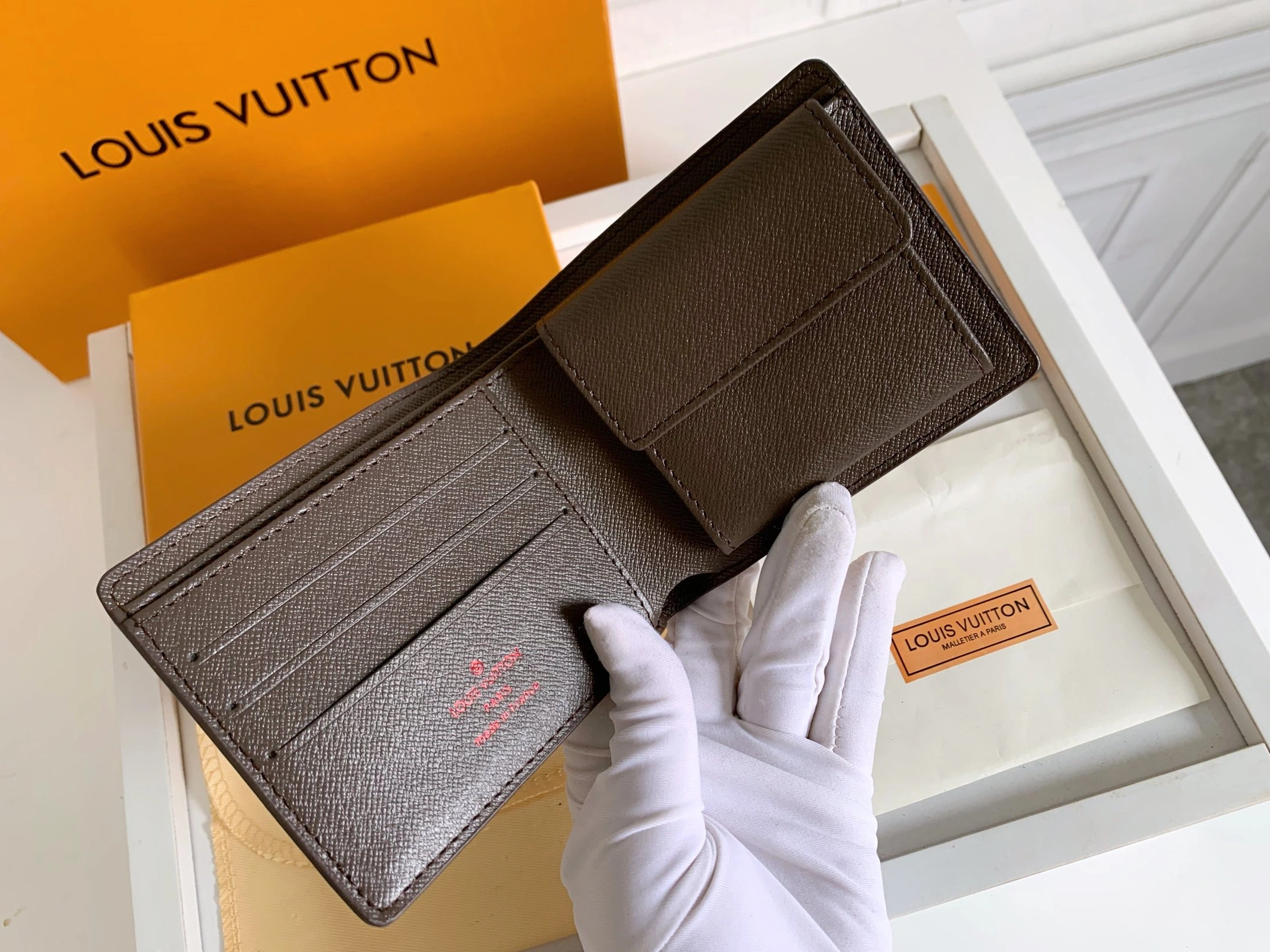 Fashionable 6829 Louis Vuitton LV Wallets For Unisex