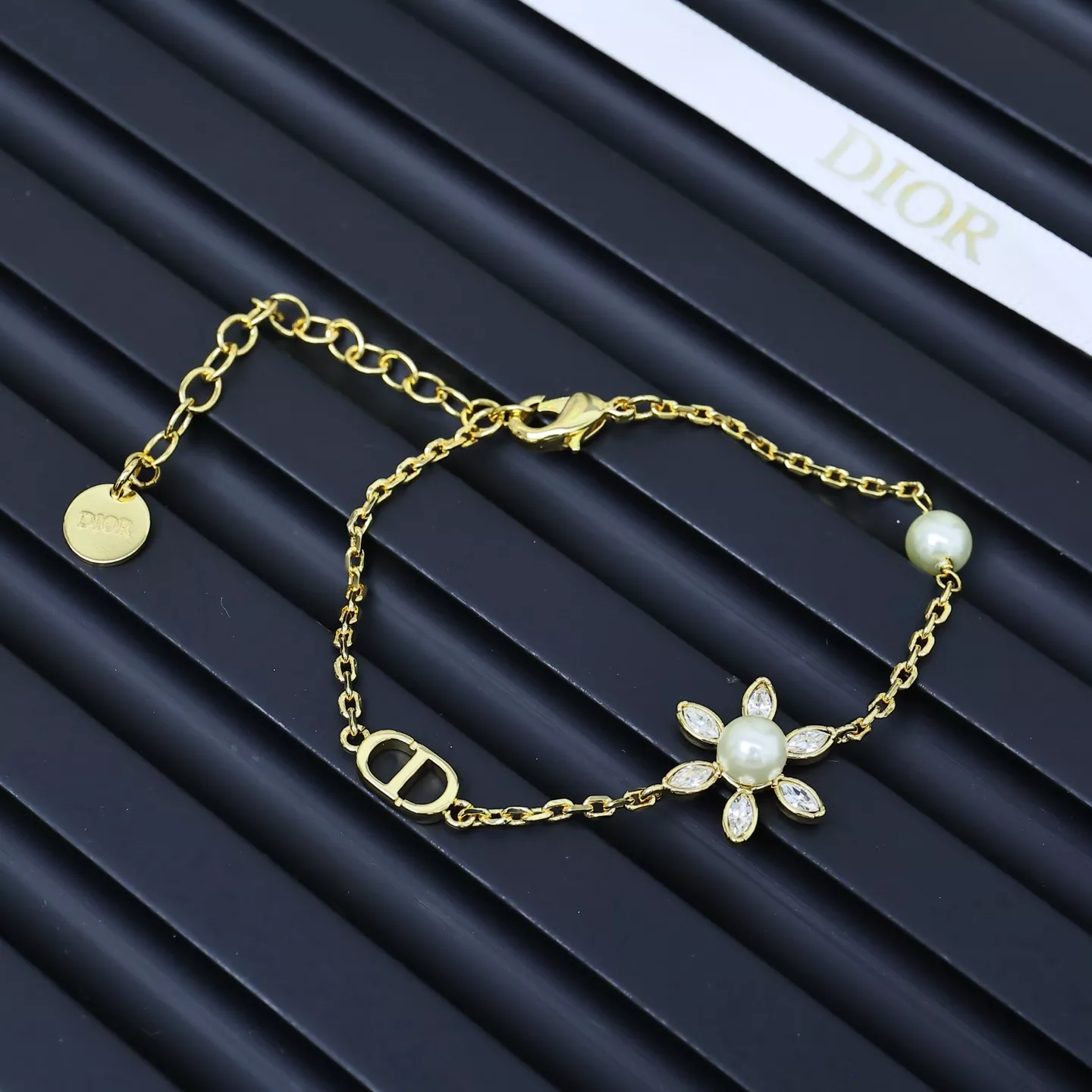 Fashionable 6879 Christian Dior Bracelets For Women