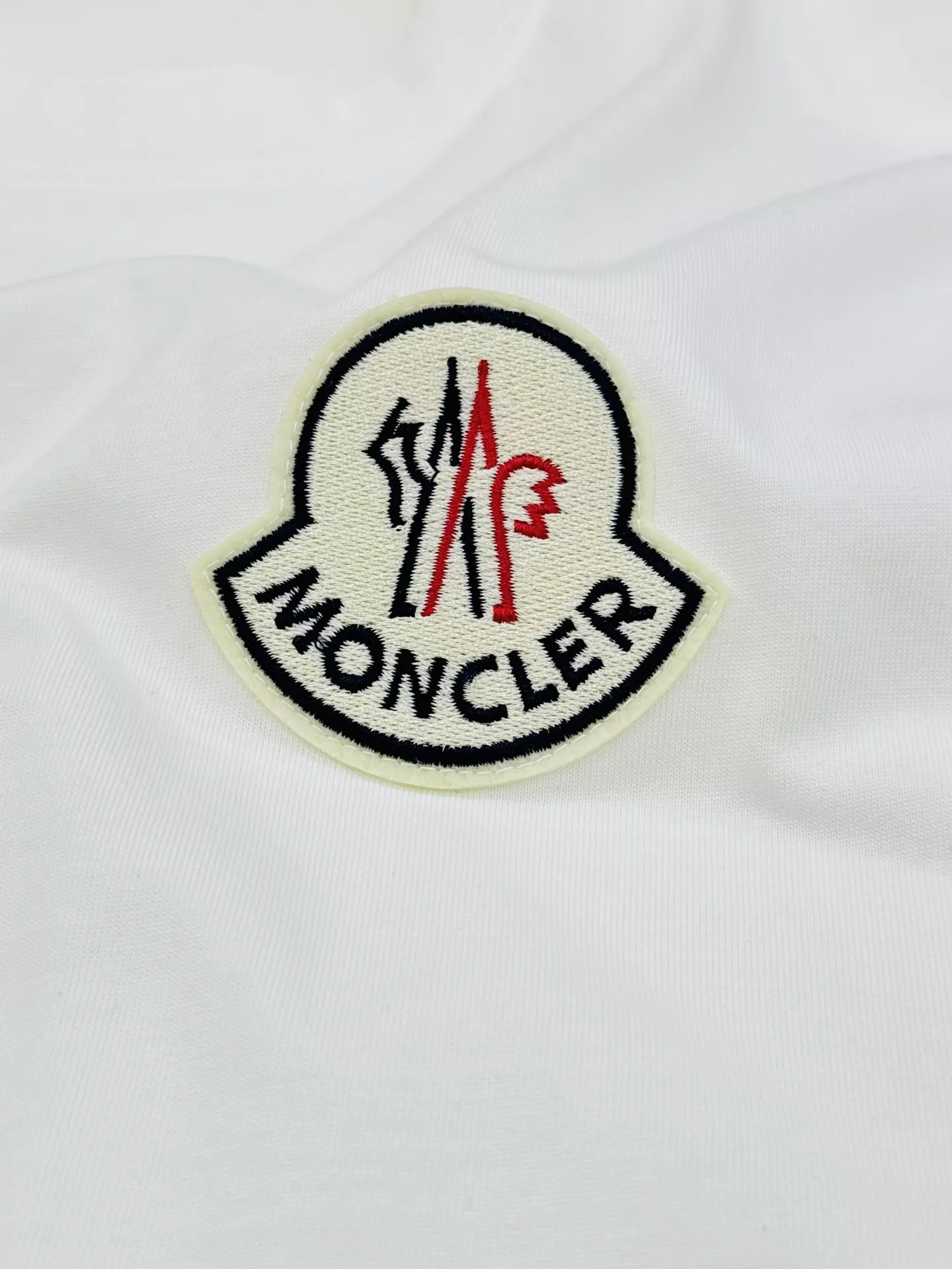 Fashionable 6917 Moncler T-Shirts Short Sleeved For Unisex