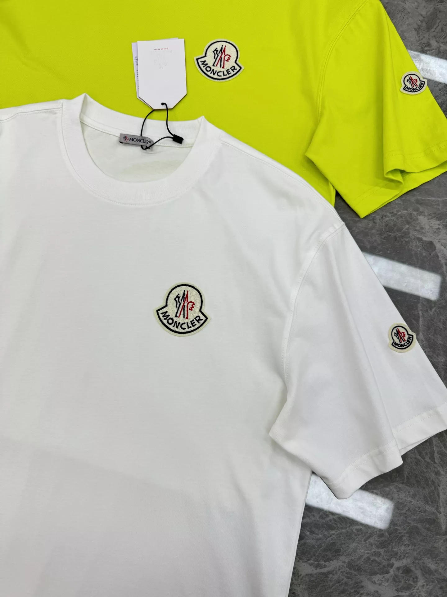 Fashionable 6917 Moncler T-Shirts Short Sleeved For Unisex