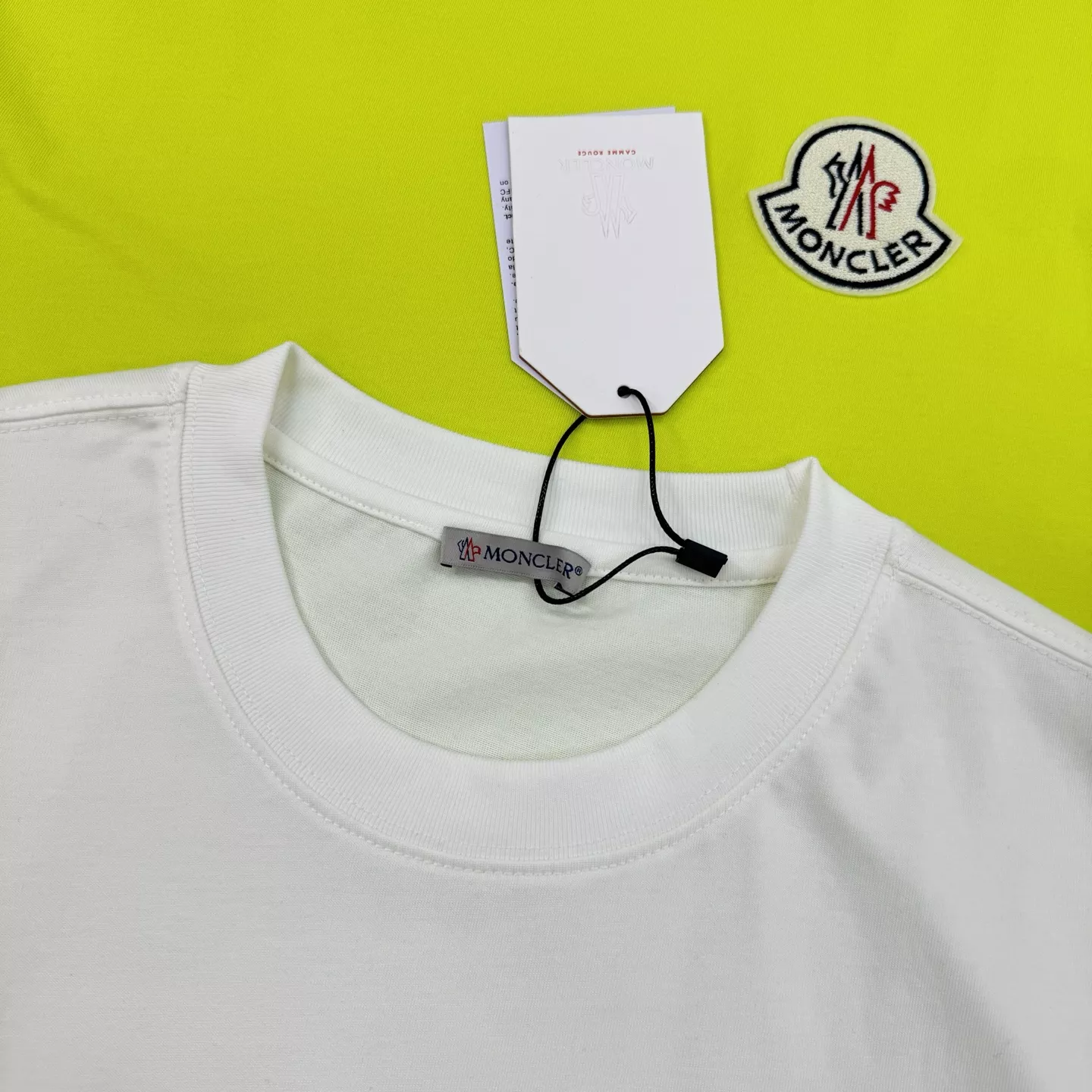 Fashionable 6917 Moncler T-Shirts Short Sleeved For Unisex