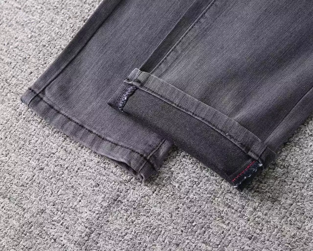Fashionable 6938 Louis Vuitton LV Jeans For Men