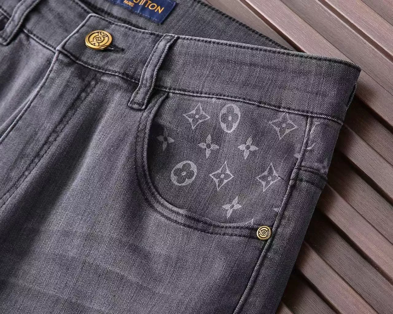 Fashionable 6938 Louis Vuitton LV Jeans For Men