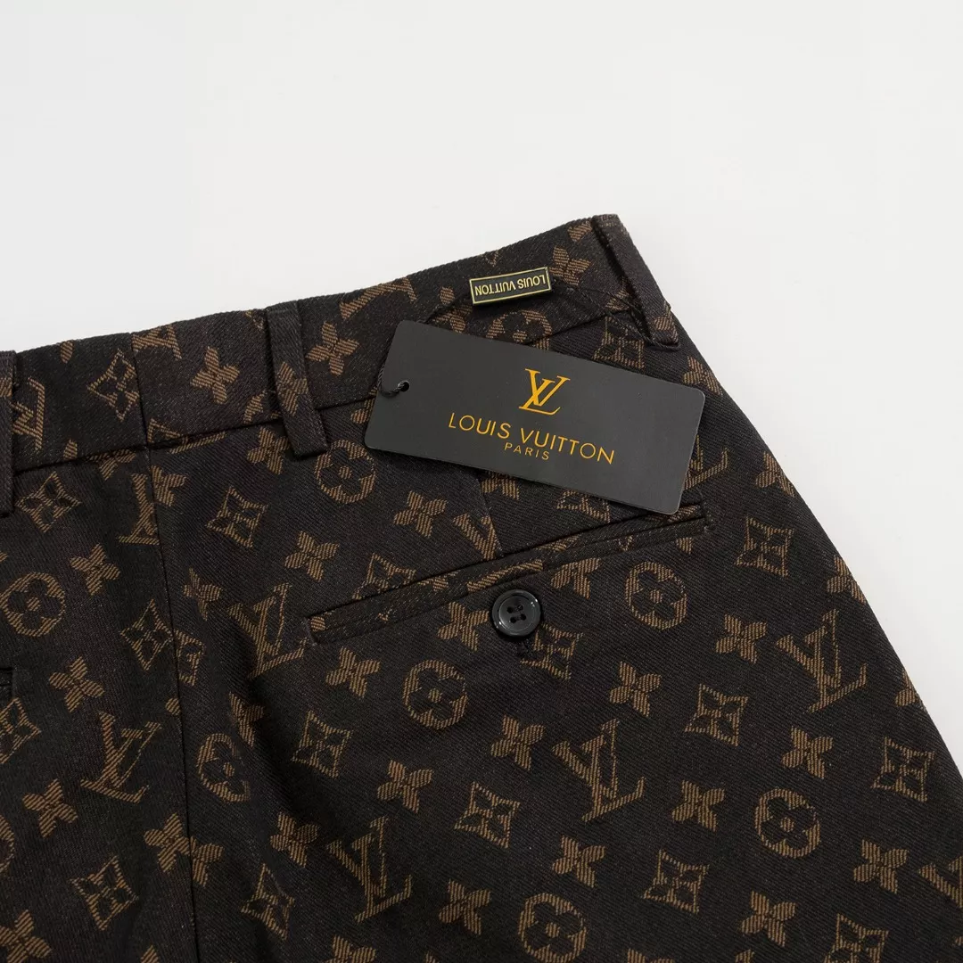 Fashionable 6951 Louis Vuitton LV Pants For Men