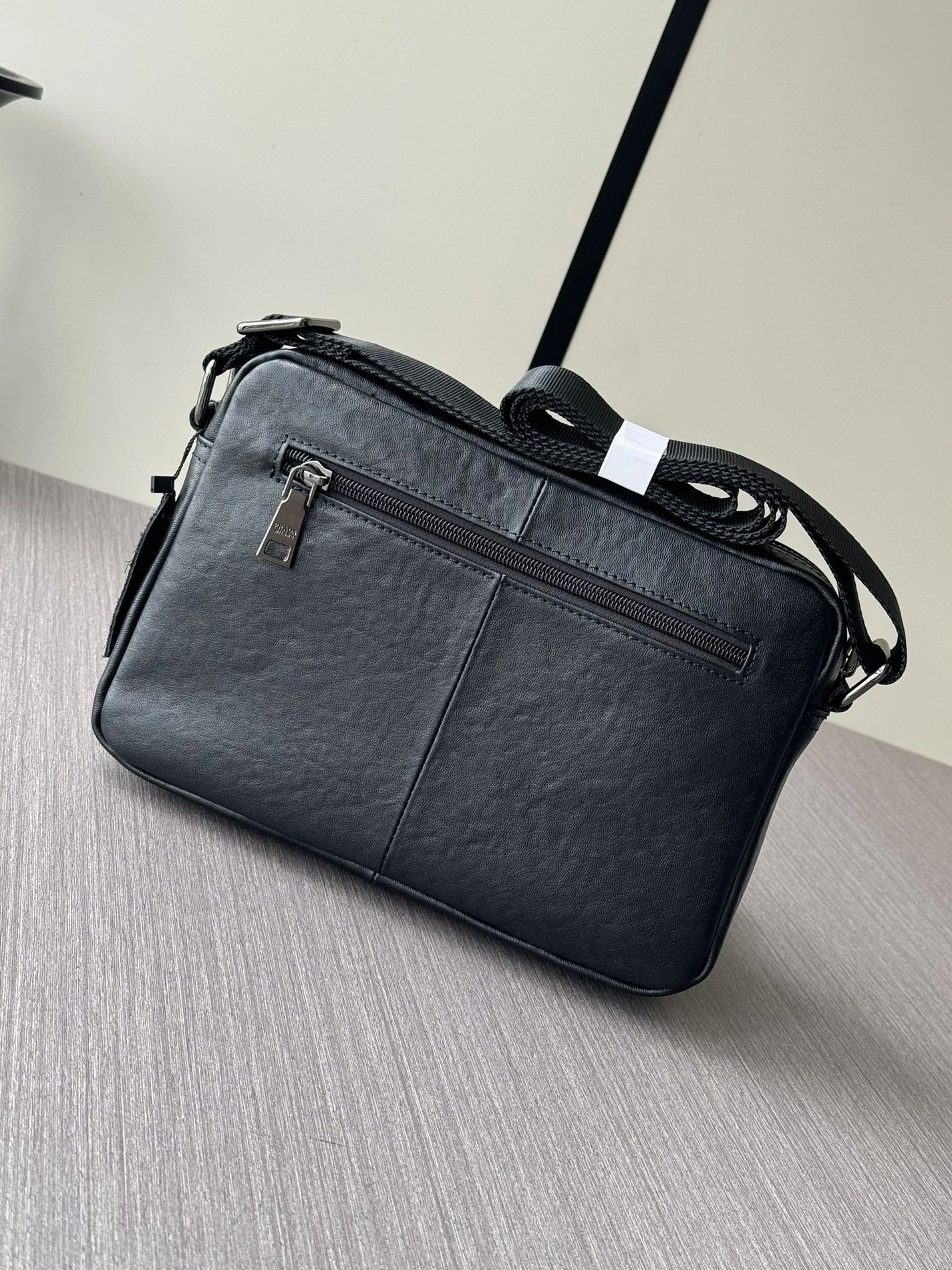 Fashionable 6957 Prada AAA Man Messenger Bags