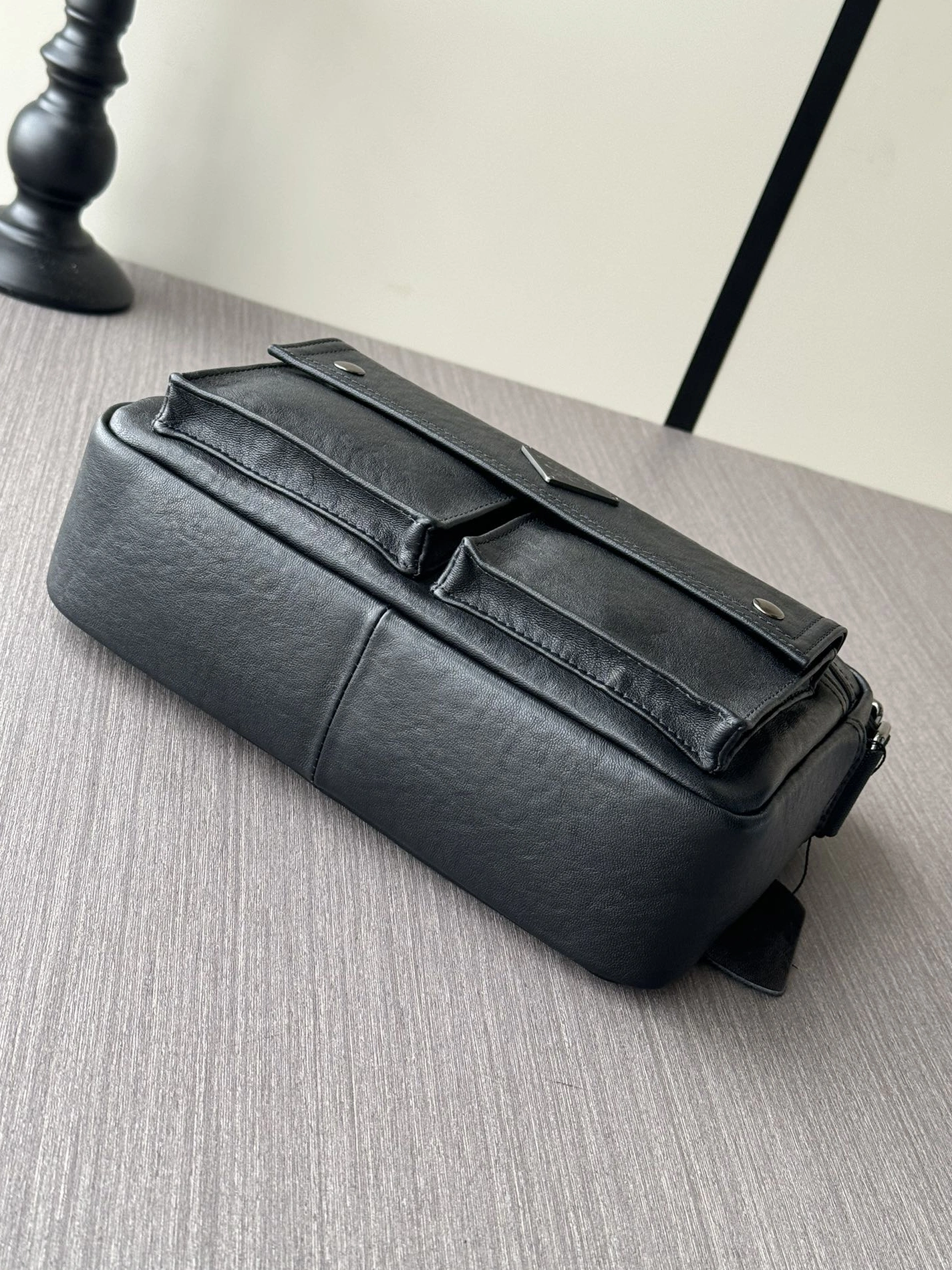 Fashionable 6957 Prada AAA Man Messenger Bags