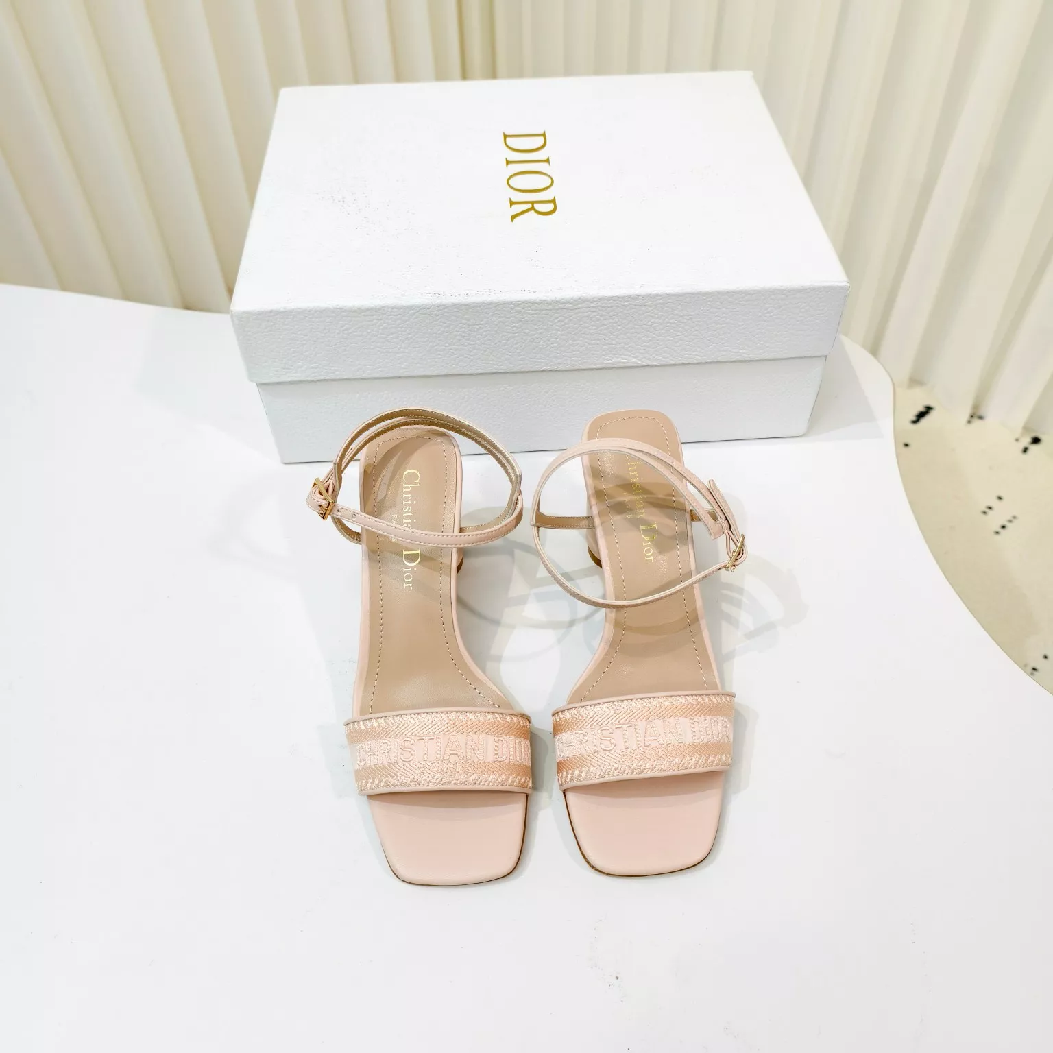 Fashionable 7095 Christian Dior Sandal For Women
