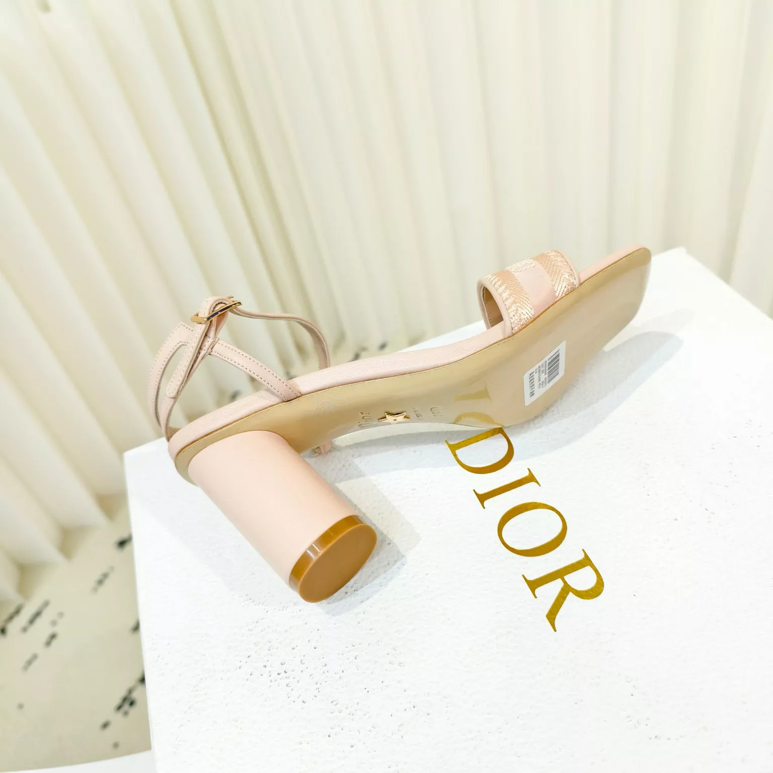 Fashionable 7095 Christian Dior Sandal For Women
