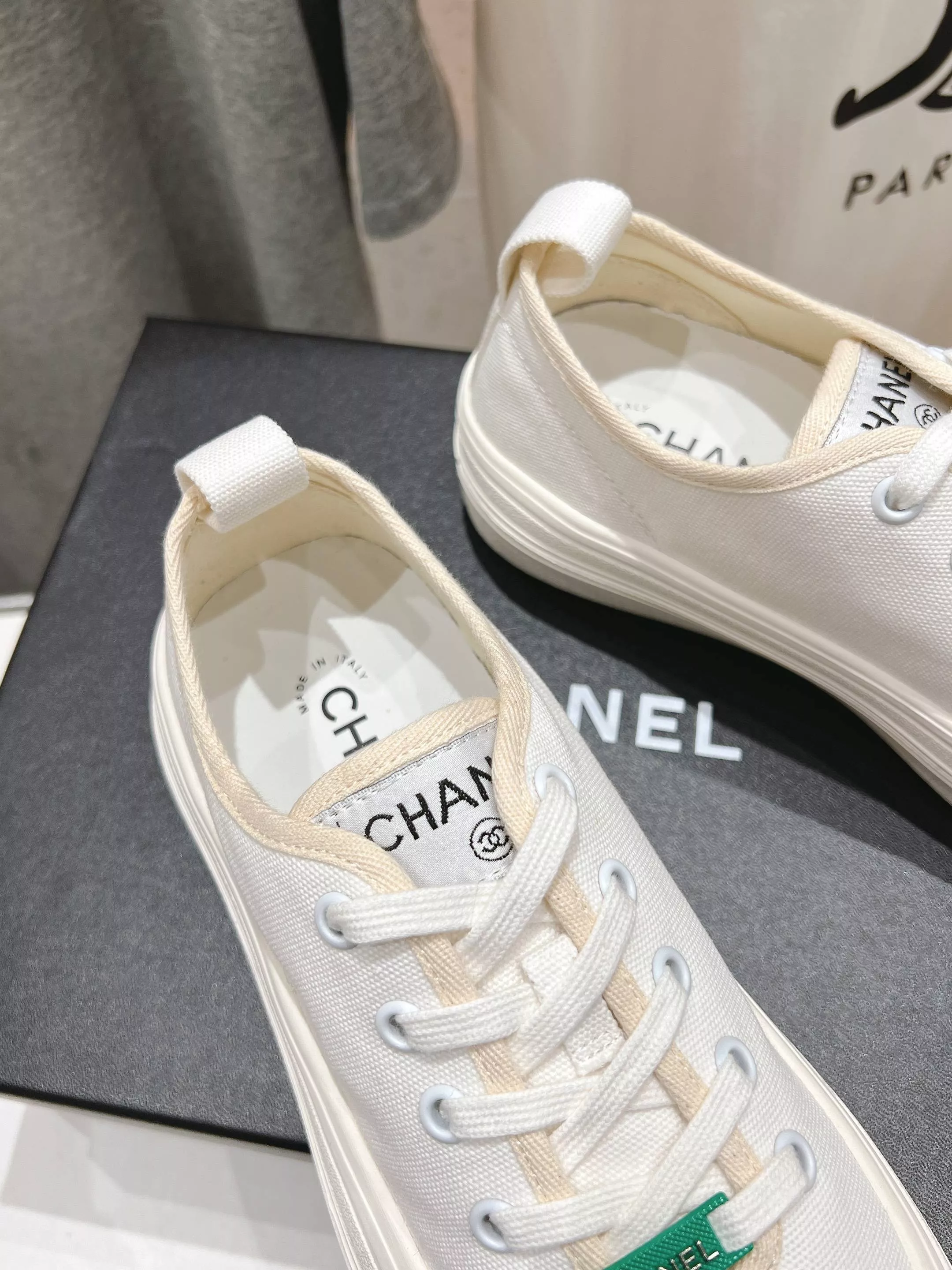 Fashionable 7160 Chanel Casual Shoes For Women
