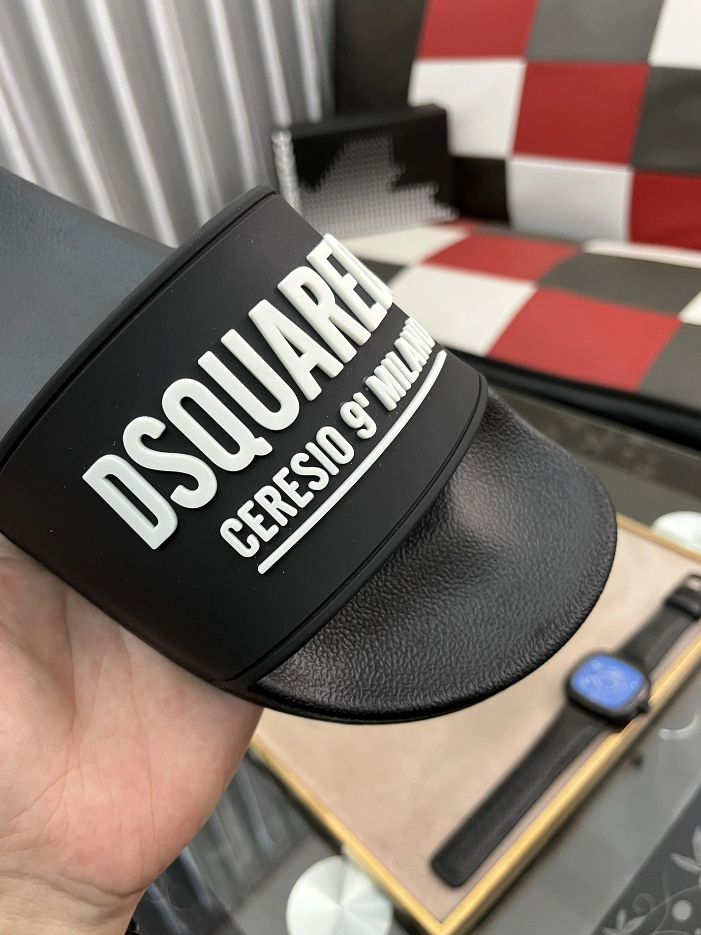 Fashionable 7201 Dsquared Slippers For Men