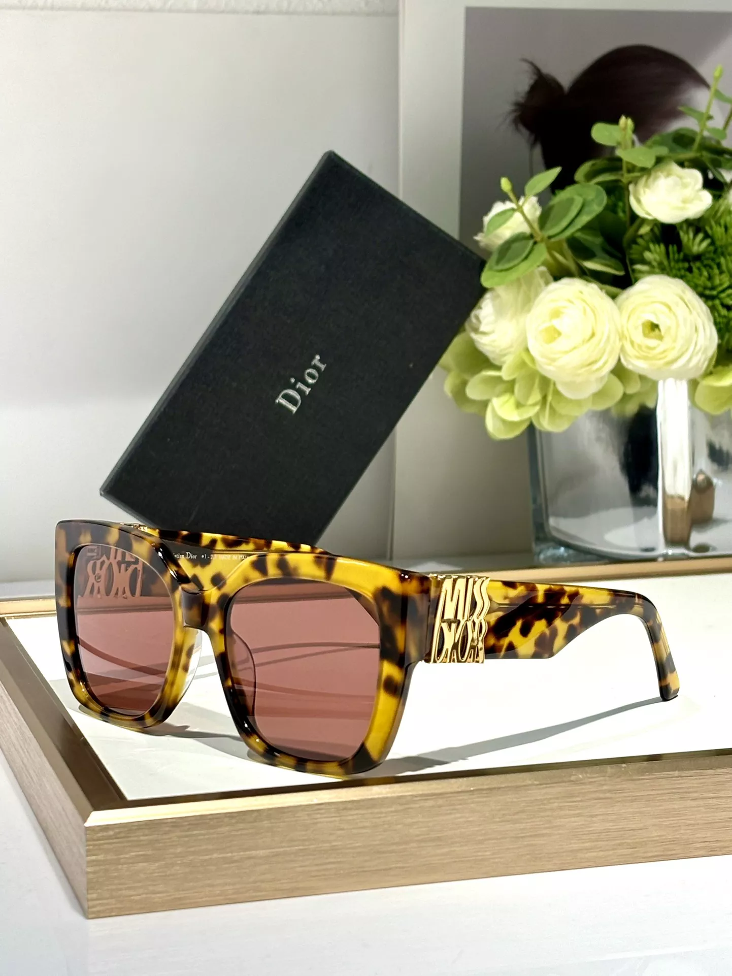 Fashionable 7473 Christian Dior AAA Quality Sunglasses