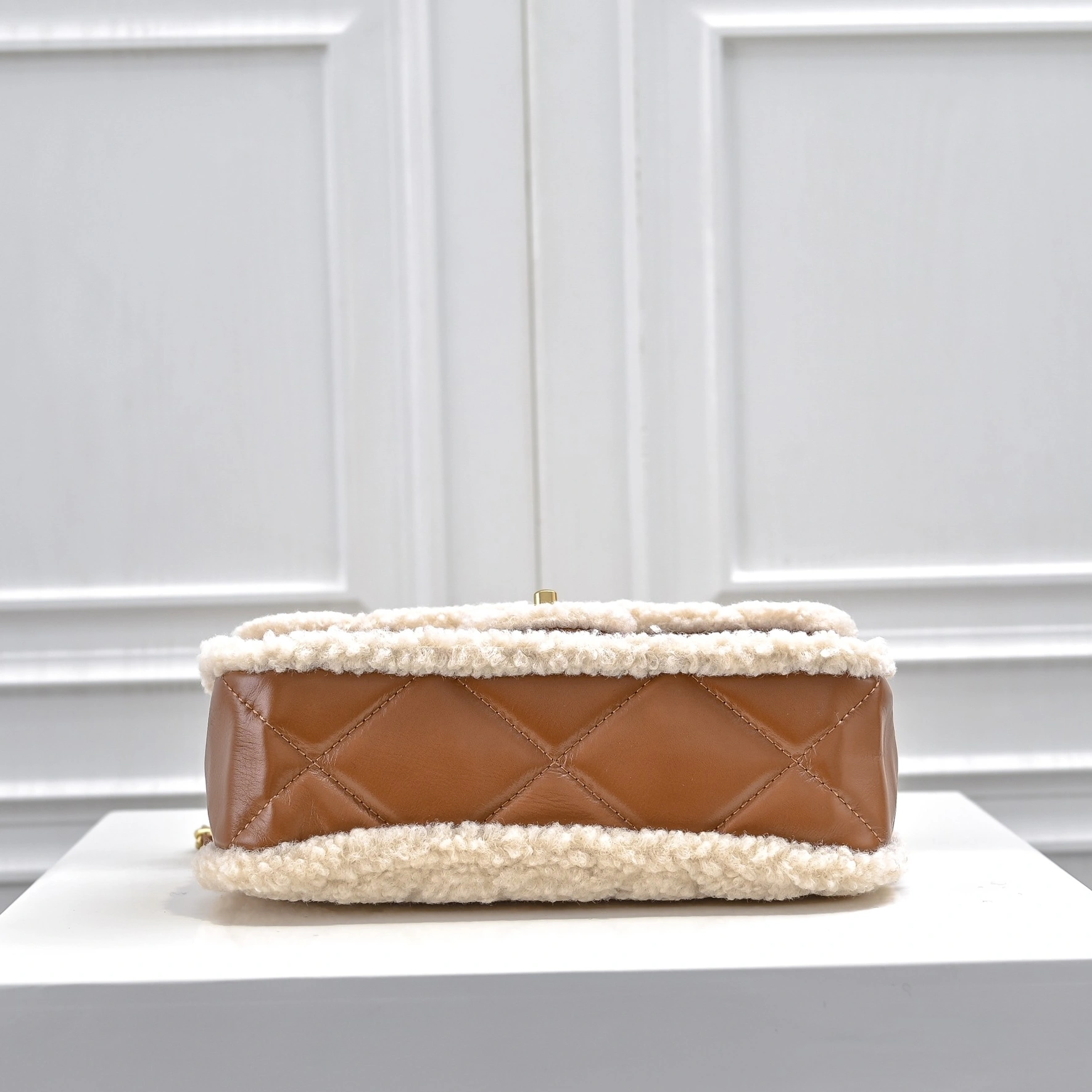 Fashionable 7486 Chanel AAA Quality Messenger Bags