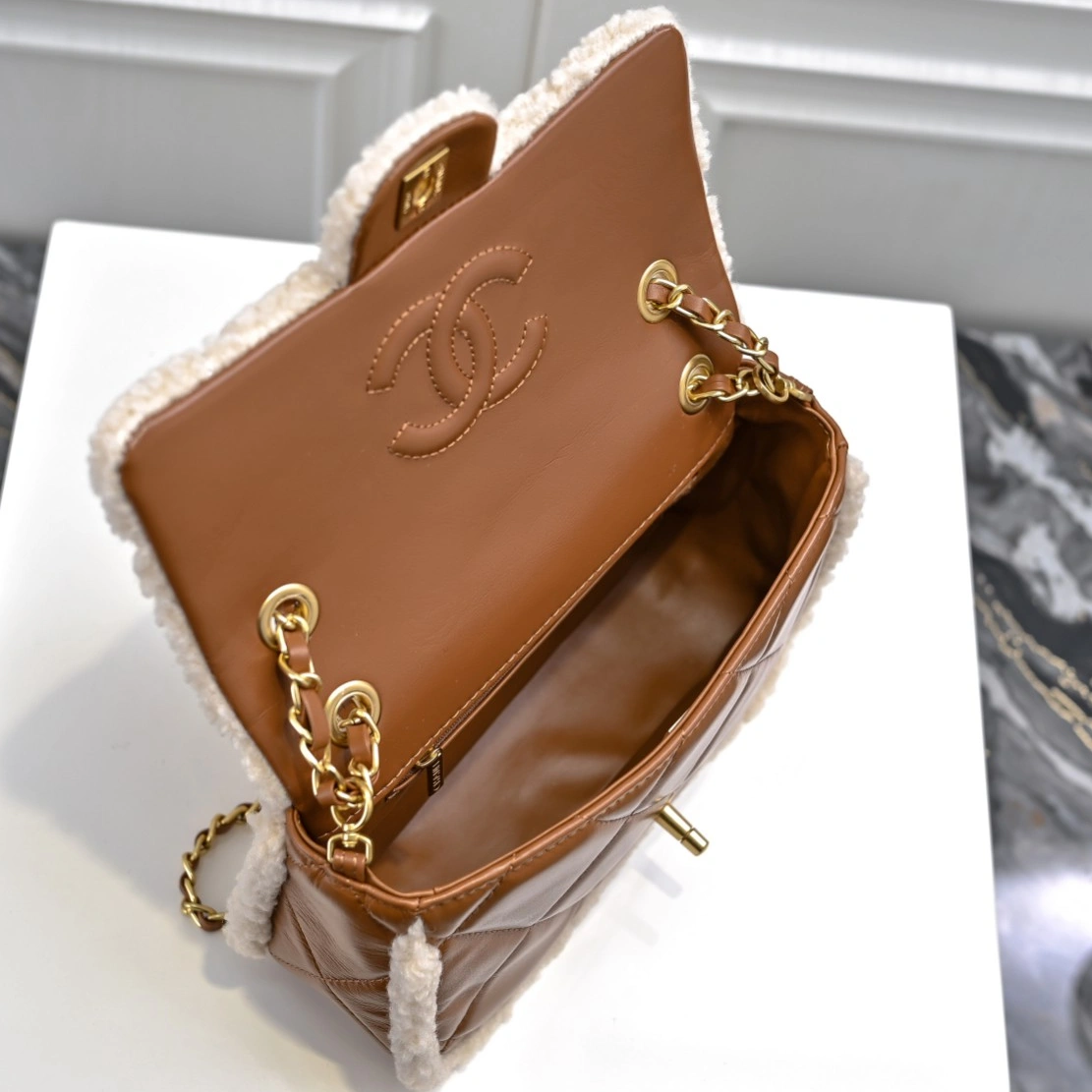 Fashionable 7486 Chanel AAA Quality Messenger Bags
