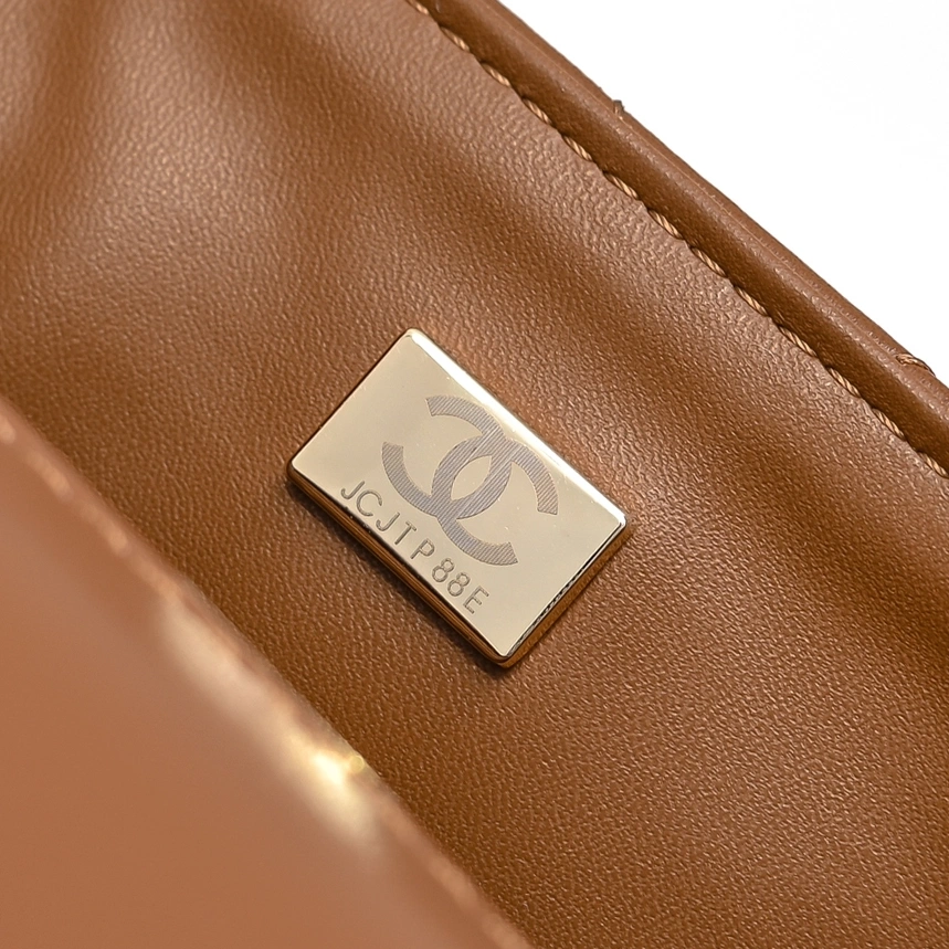 Fashionable 7486 Chanel AAA Quality Messenger Bags