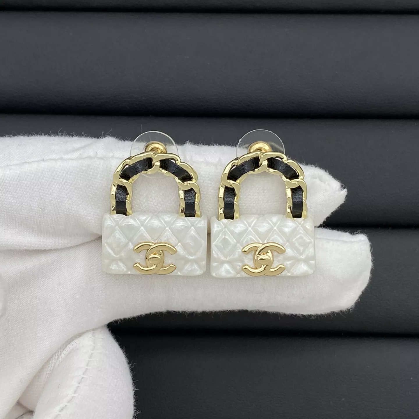Fashionable 7495 Chanel Earrings For Women