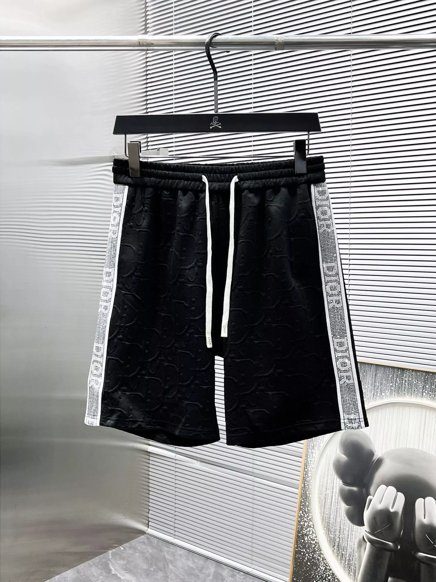 Fashionable 7619 Christian Dior Tracksuits Short Sleeved For Men
