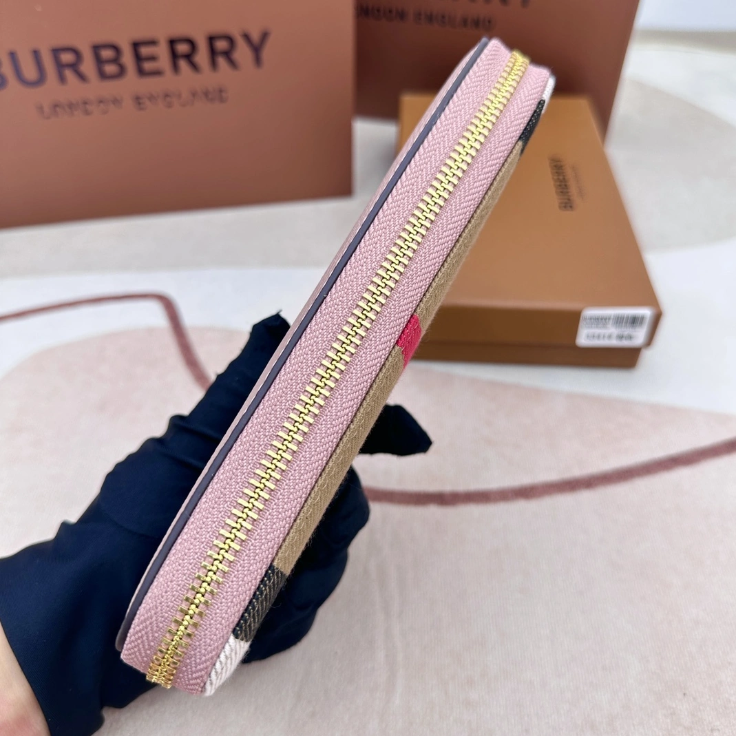 Fashionable 7867 Burberry AAA Quality Wallets For Women