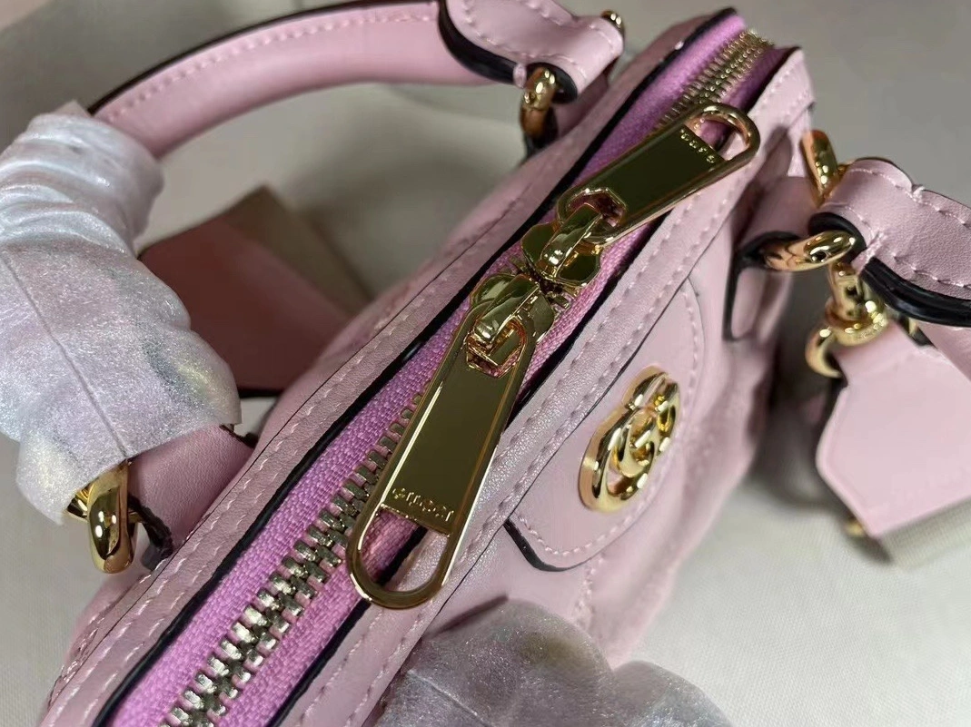 Fashionable 7898 Gucci AAA Quality Messenger Bags For Women