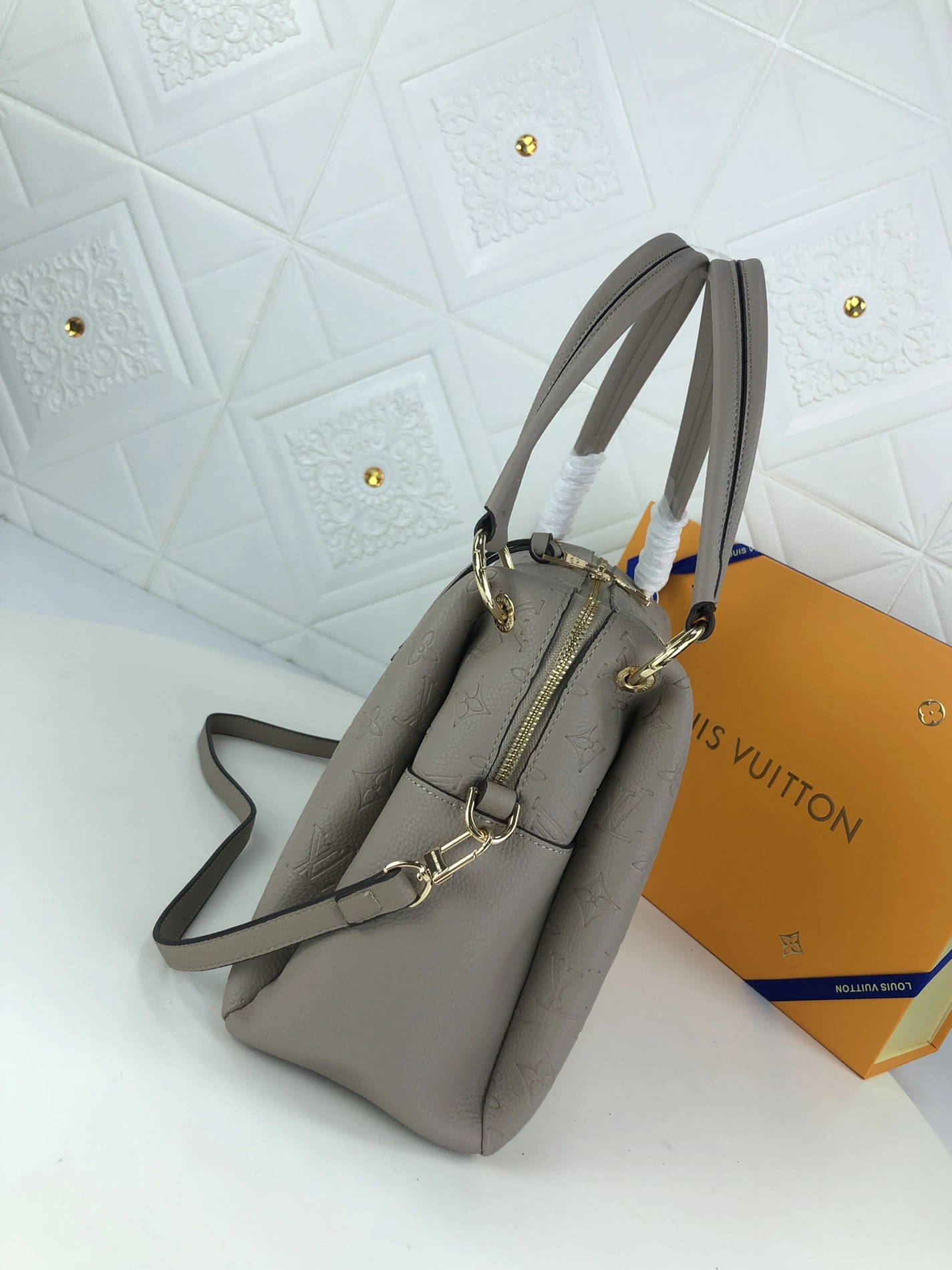 Fashionable 7904 Louis Vuitton AAA Quality Handbags For Women